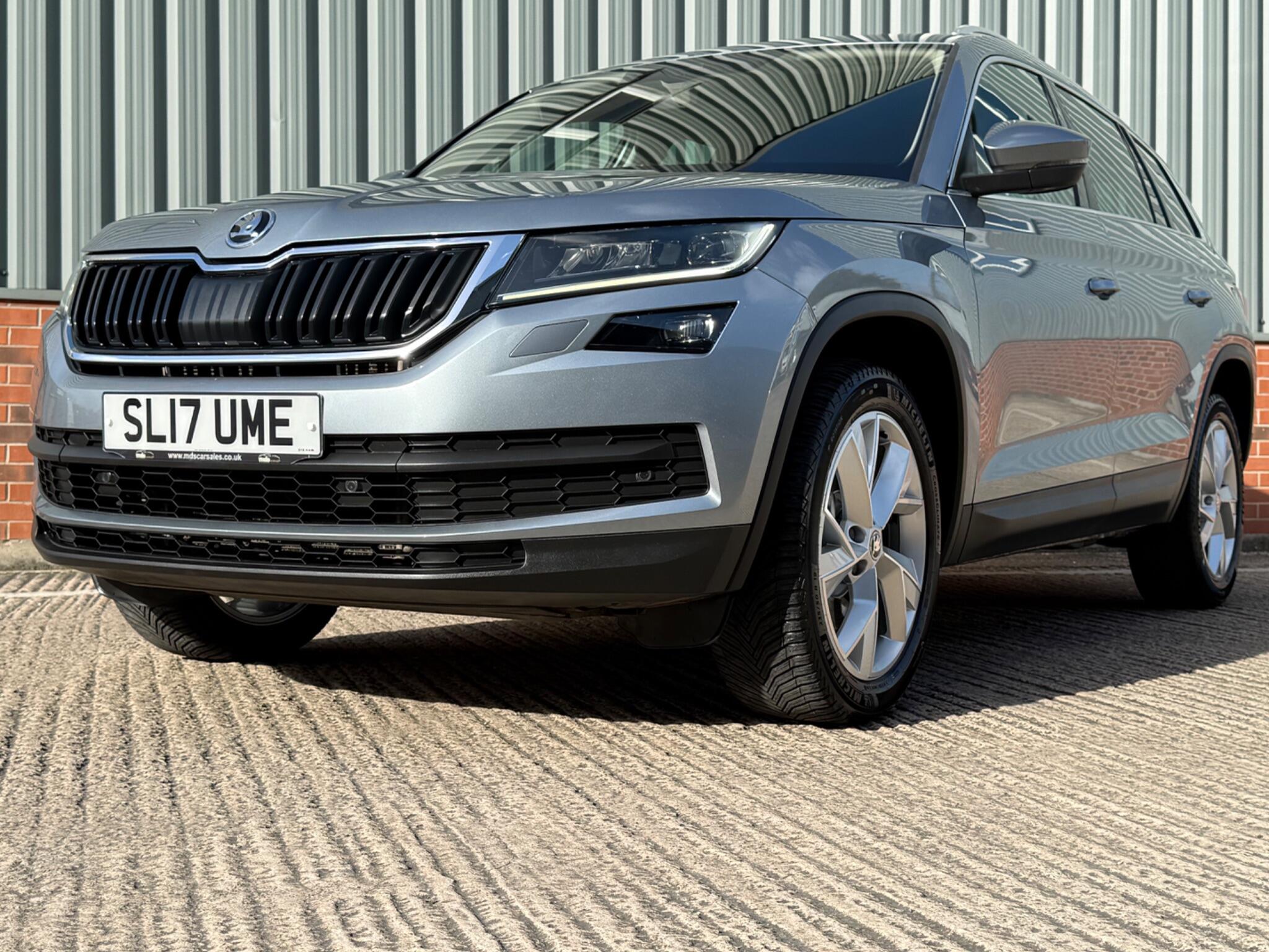 2017 Skoda Kodiaq 2.0 TDI Edition DSG 4WD Euro 6 (s/s) 5dr (7 Seat), exterior view 3
