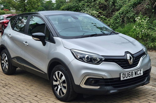 None RENAULT CAPTUR 0.9 TCE ENERGY PLAY EURO 6 S S 5DR 7,995 155.78 MONTH... photo
