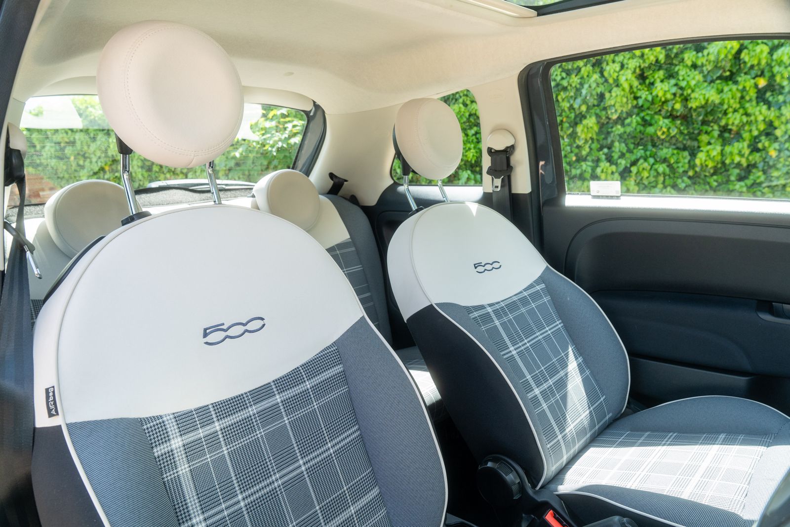 Fiat 500 1.0 MHEV Lounge Hatchback 3dr Petrol Manual Euro 6 (s/s) (70 bhp) 3dr Manual 2026