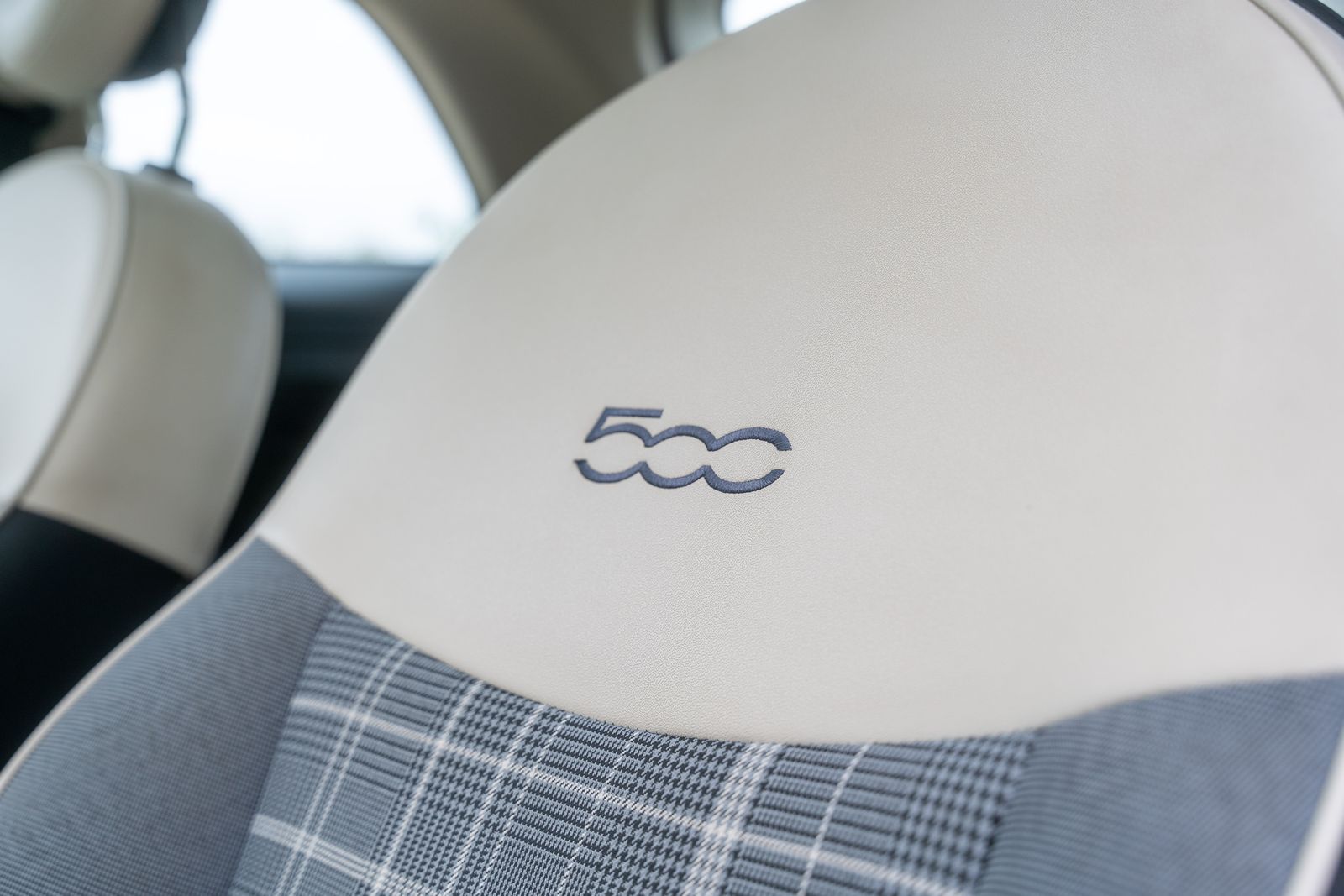 Fiat 500 1.2 Lounge Hatchback 3dr Petrol Manual Euro 6 (s/s) (69 bhp) 3dr Manual 2026