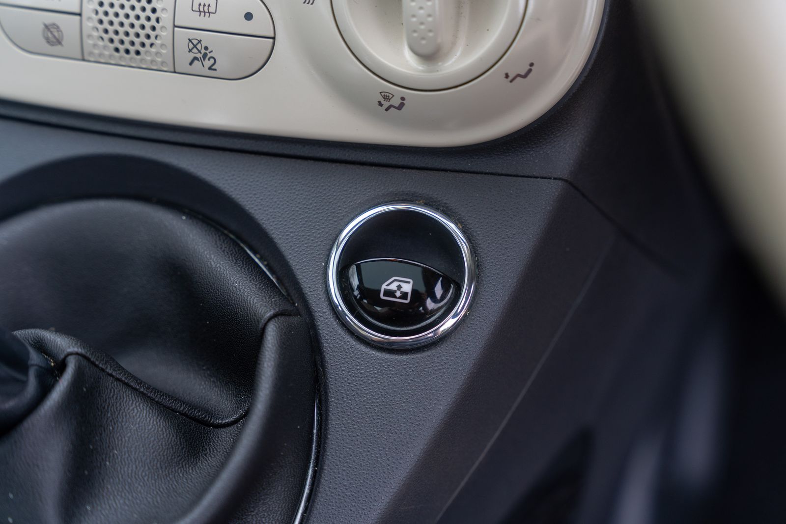 Fiat 500 1.2 Lounge Hatchback 3dr Petrol Manual Euro 6 (s/s) (69 bhp) 3dr Manual 2026