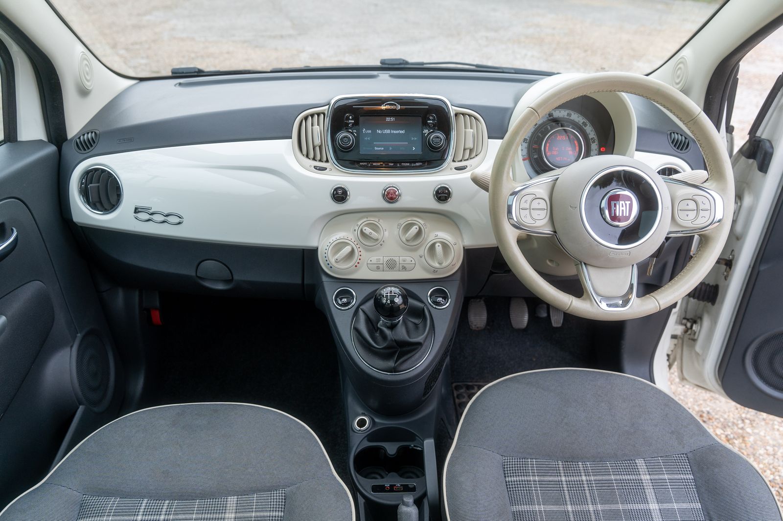 Fiat 500 1.2 Lounge Hatchback 3dr Petrol Manual Euro 6 (s/s) (69 bhp) 3dr Manual 2026