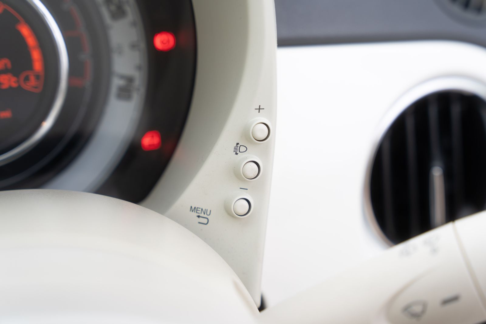 Fiat 500 1.2 Lounge Hatchback 3dr Petrol Manual Euro 6 (s/s) (69 bhp) 3dr Manual 2026