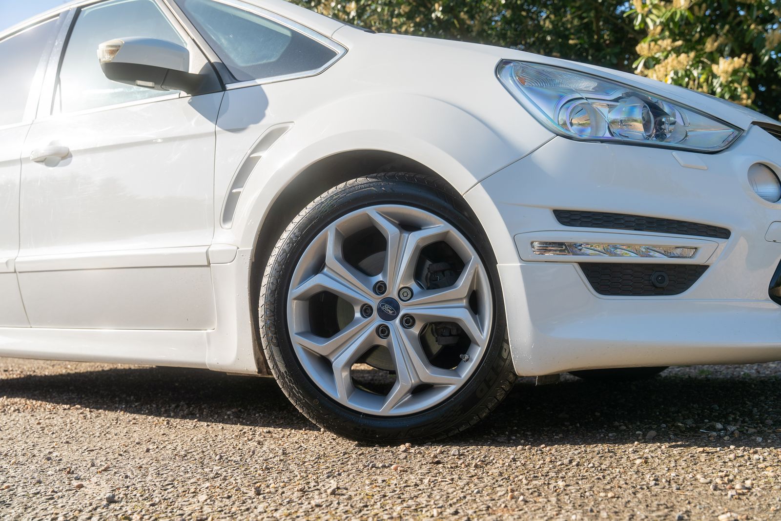 2013 Ford S-Max 2.0 TDCi Titanium X Sport MPV 5dr Diesel Powershift Euro 5 (163 ps), exterior view 2