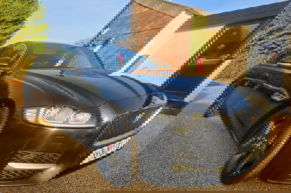 Jaguar XF