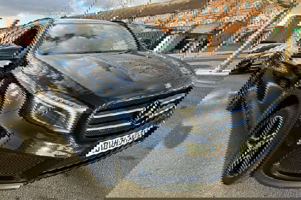 Mercedes-benz GLA