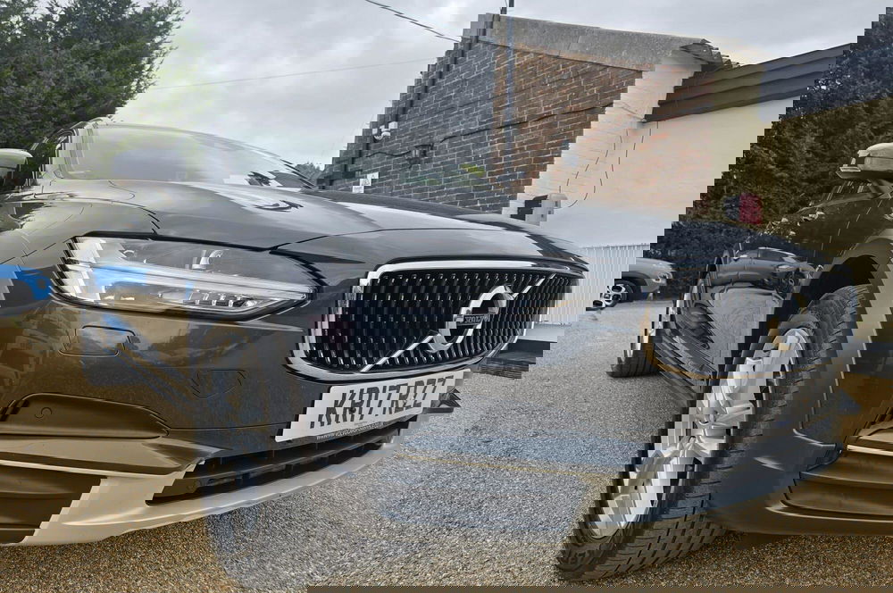 Volvo V90 cross country
