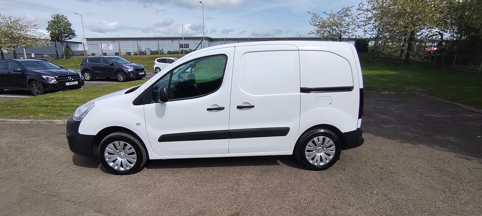 2018 Citroen Berlingo 1.6 BlueHDi 625 Enterprise Panel Van 5dr Diesel Manual L1 (112 g/km, 75 bhp), exterior view 2