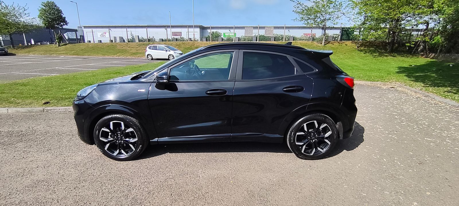 2021 Ford Puma 1.0T EcoBoost MHEV ST-Line X SUV 5dr Petrol Manual Euro 6 (s/s) (155 ps), exterior view 2