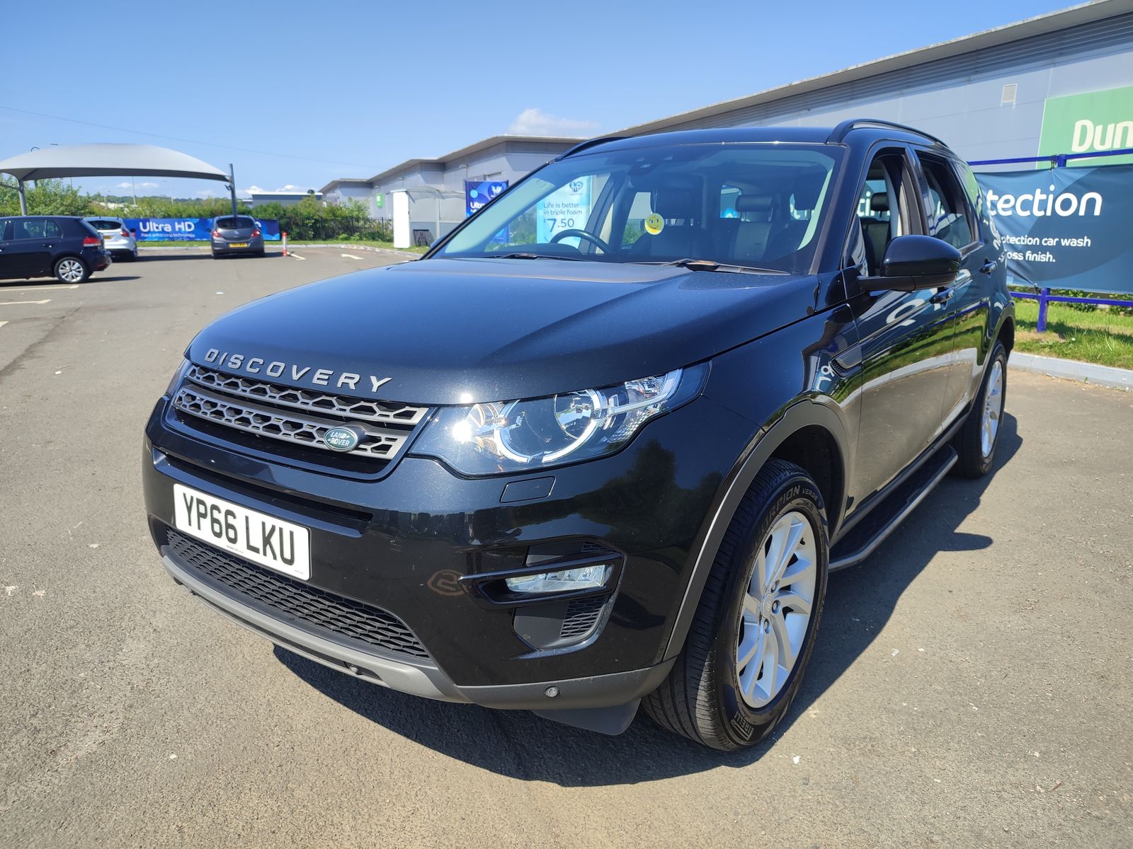 Used Land Rover Discovery Sport 2.0L TD4 SE TECH SUV 5dr Diesel