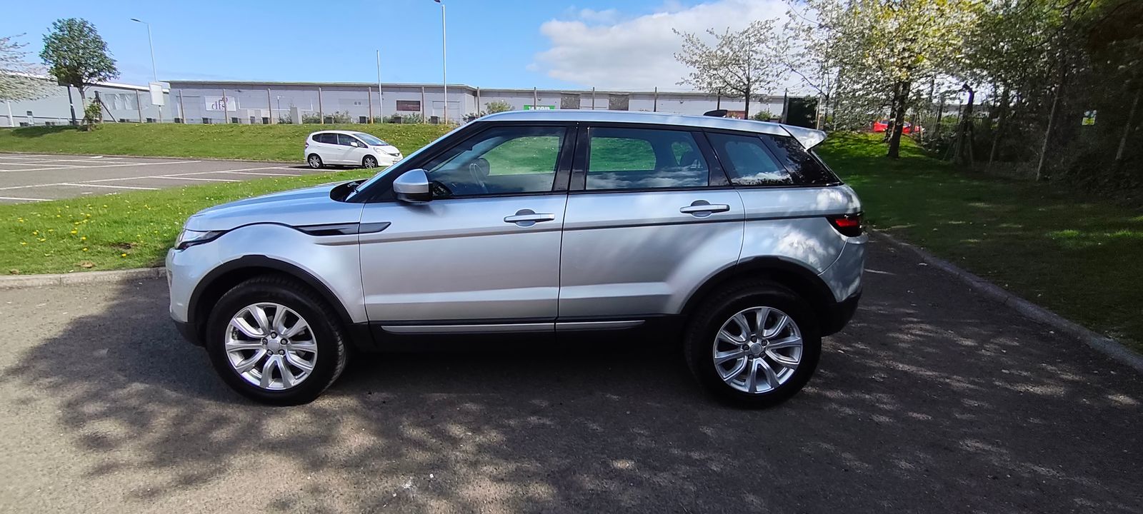 2016 Land Rover Range Rover Evoque 2.0 eD4 SE SUV 5dr Diesel Manual FWD Euro 6 (s/s) (150 ps), exterior view 2