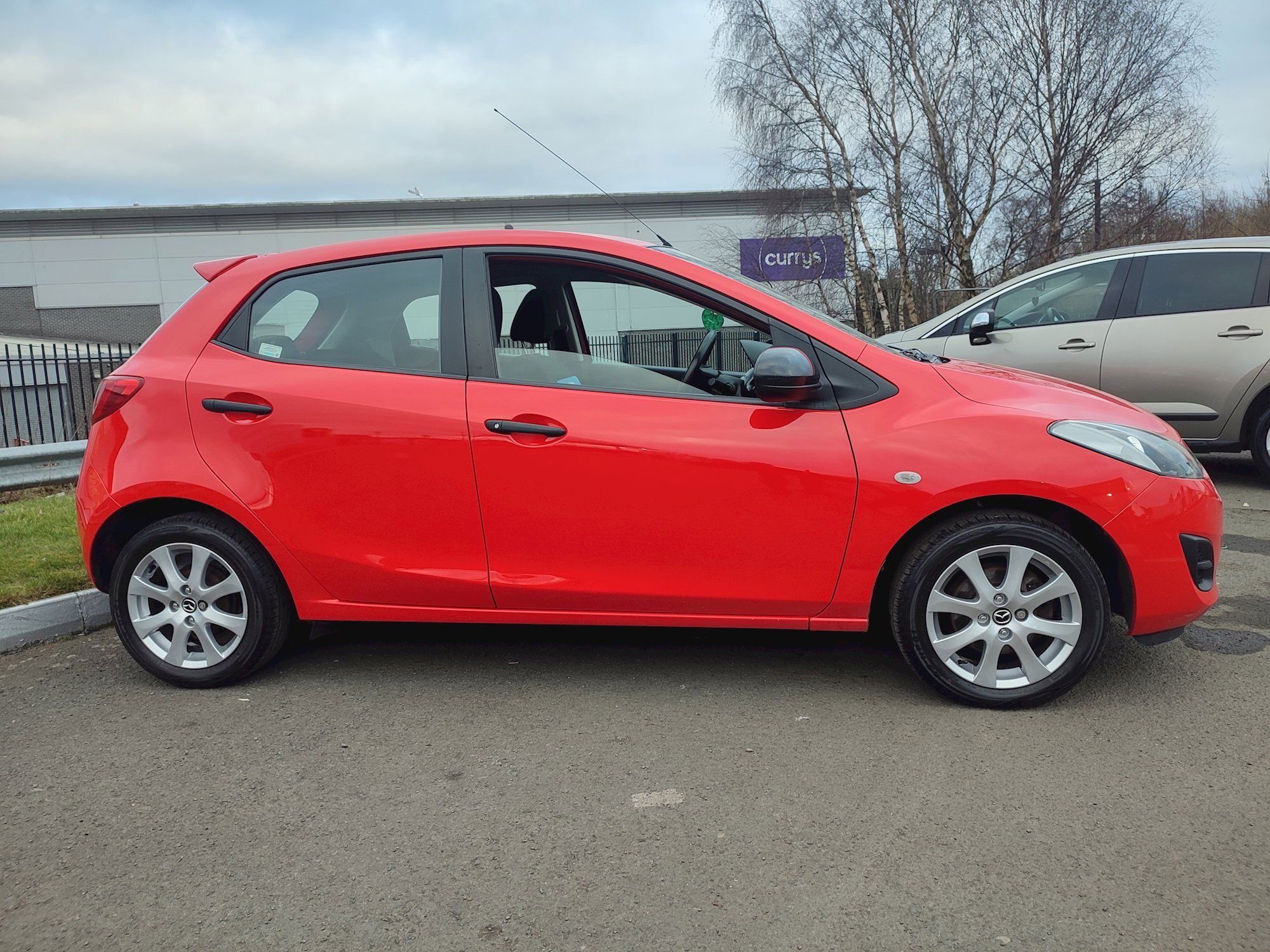 Used Mazda Mazda2 SE 2014 5dr Manual (SK64HKG) Dundee Car Sales LTD