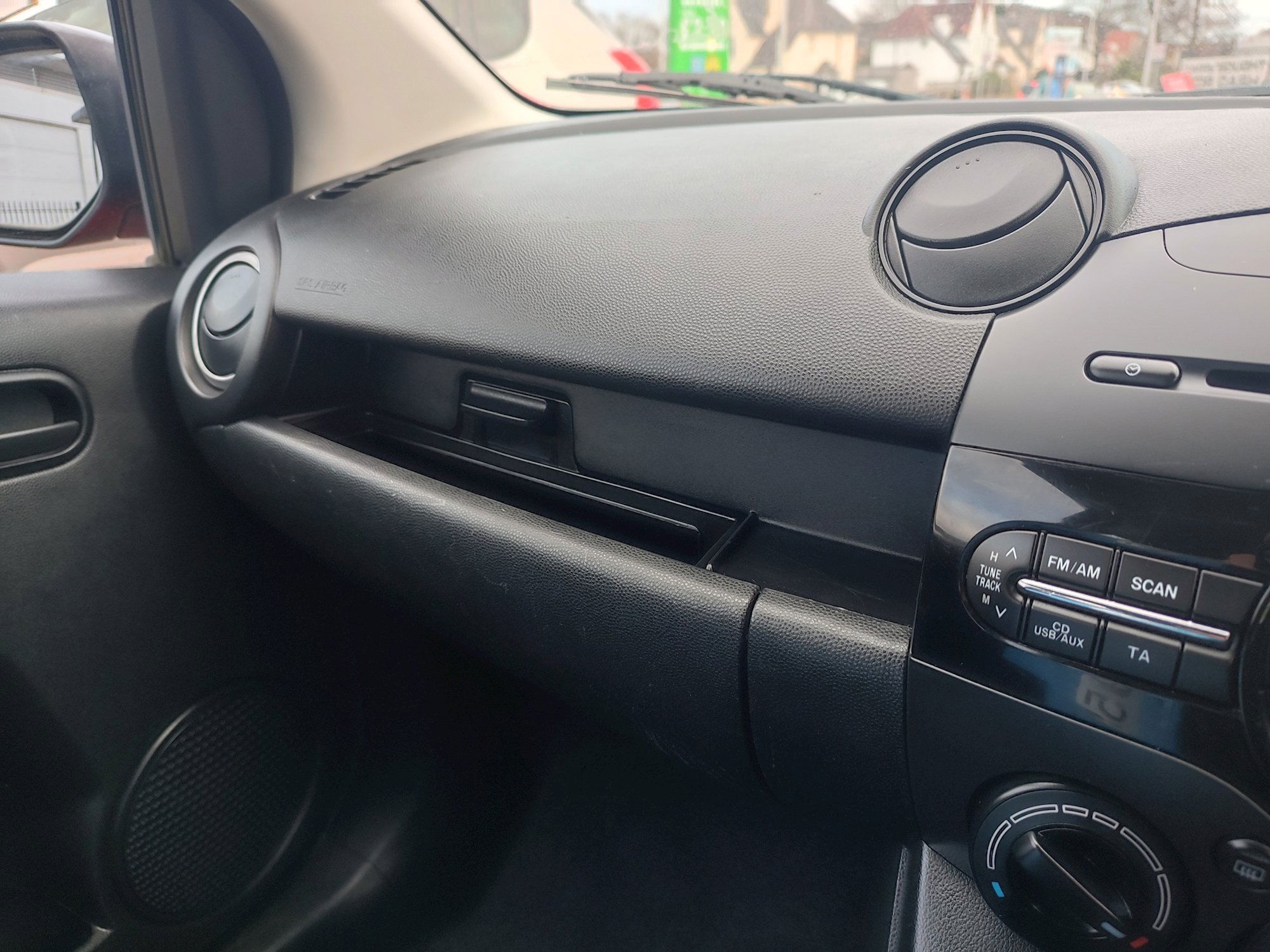 Used Mazda Mazda2 SE 2014 5dr Manual (SK64HKG) Dundee Car Sales LTD