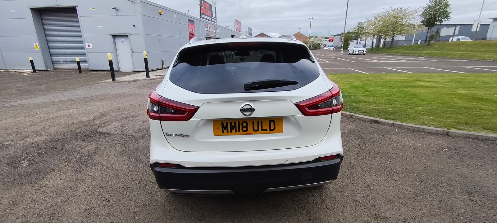 2018 Nissan Qashqai 1.6 dCi N-Connecta SUV 5dr Diesel XTRON Euro 6 (s/s) (130 ps), exterior view 4