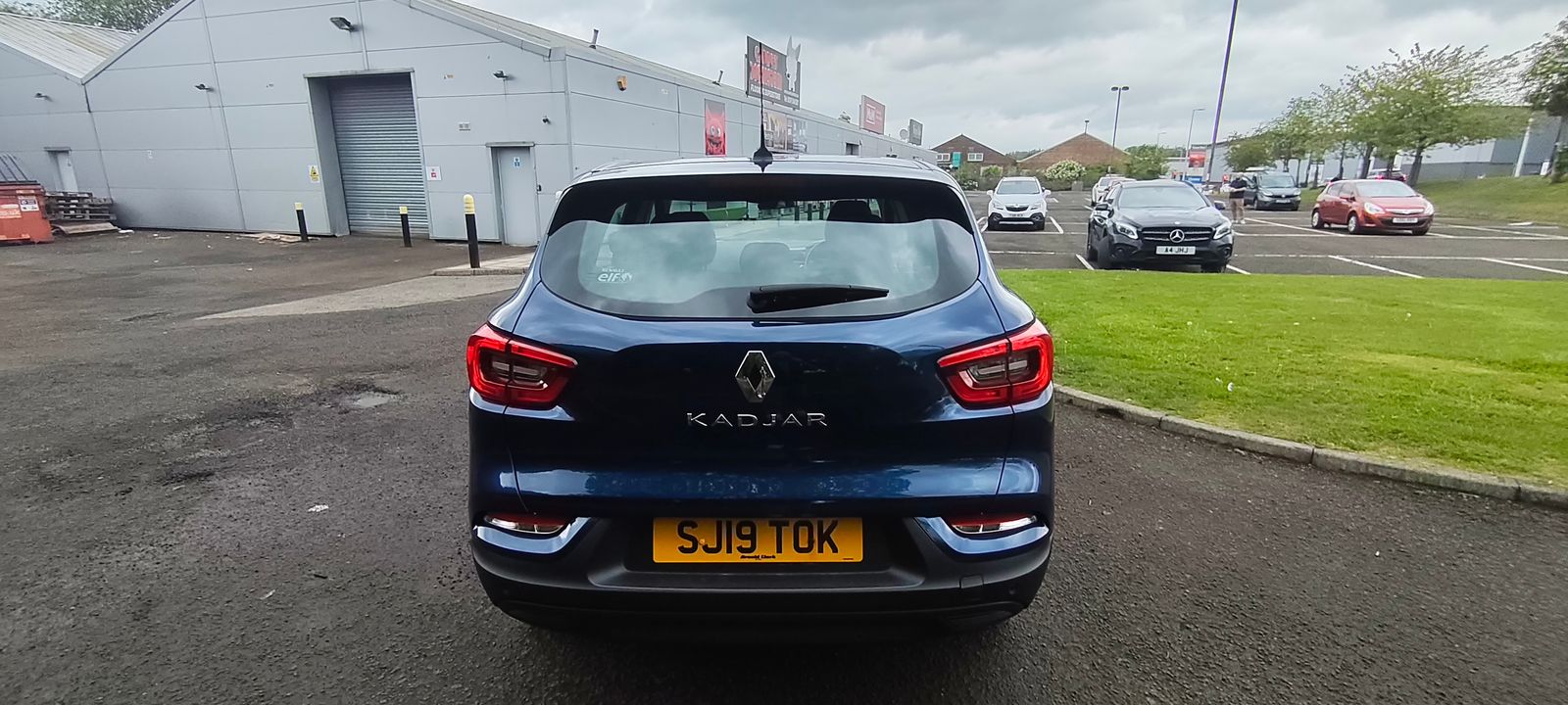 2019 Renault Kadjar 1.5 Blue dCi Play SUV 5dr Diesel EDC Euro 6 (s/s) (115 ps), exterior view 4