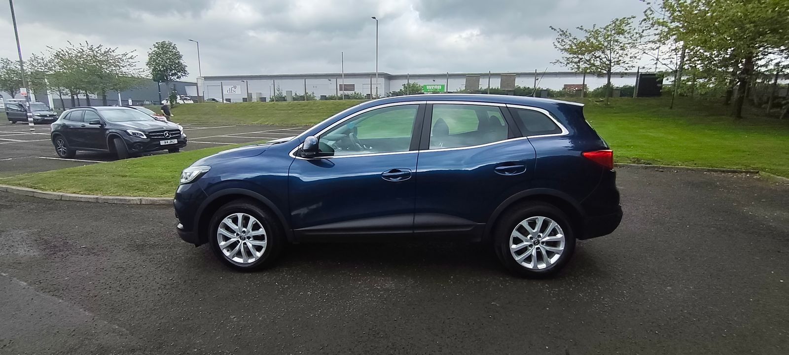 2019 Renault Kadjar 1.5 Blue dCi Play SUV 5dr Diesel EDC Euro 6 (s/s) (115 ps), exterior view 2