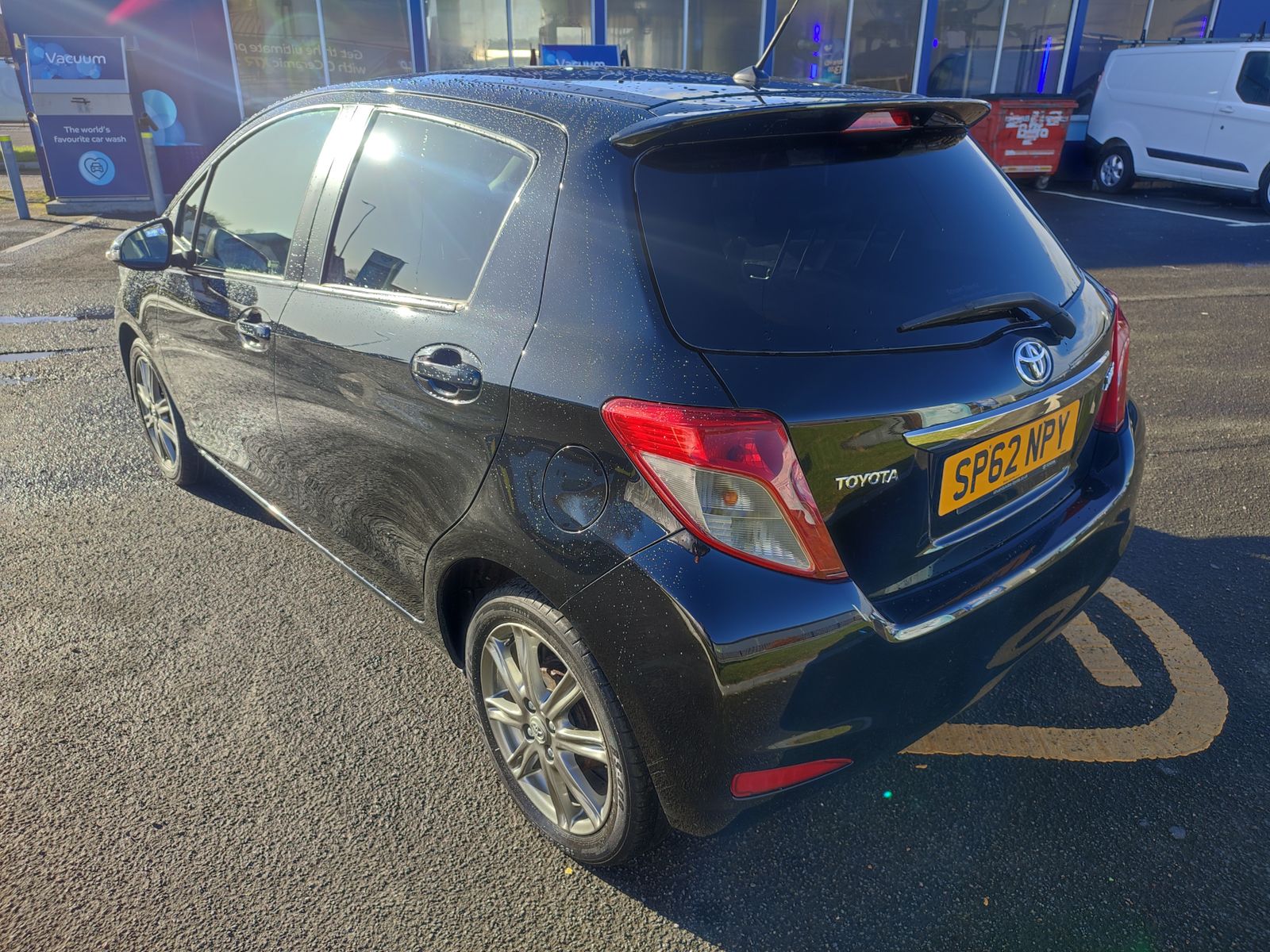 Used Toyota Yaris 1.3L VVT-I SR Hatchback 5dr Petrol Manual Euro 5 (98 ...