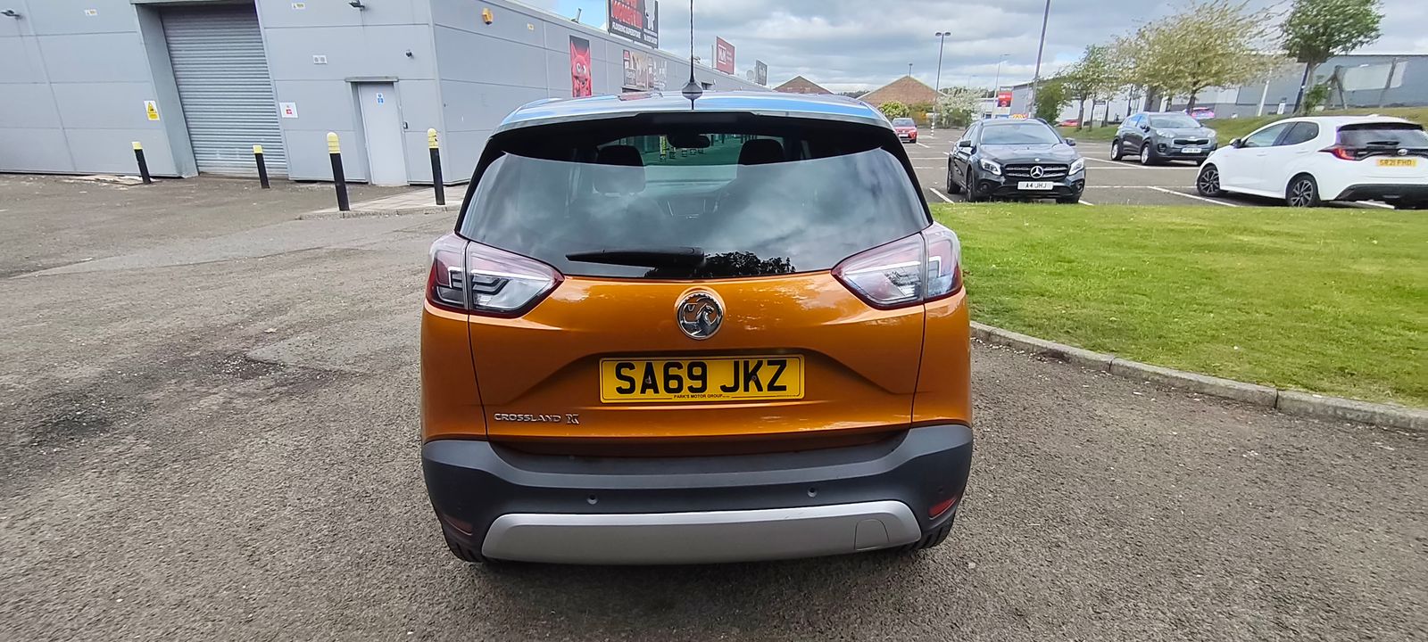 2019 Vauxhall Crossland X 1.2 Elite SUV 5dr Petrol Manual Euro 6 (83 ps), exterior view 4
