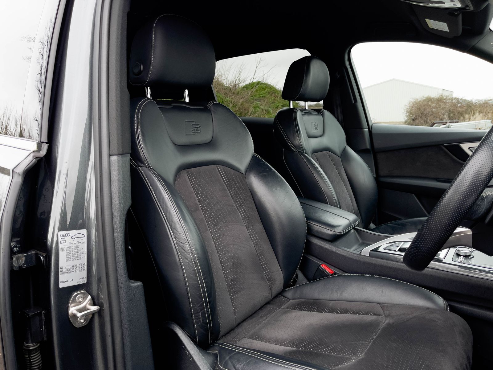 Audi Q7 3.0L TDI QUATTRO S LINE SUV 5dr Diesel Automatic Euro 6 (215 bhp) 5dr Automatic 2026