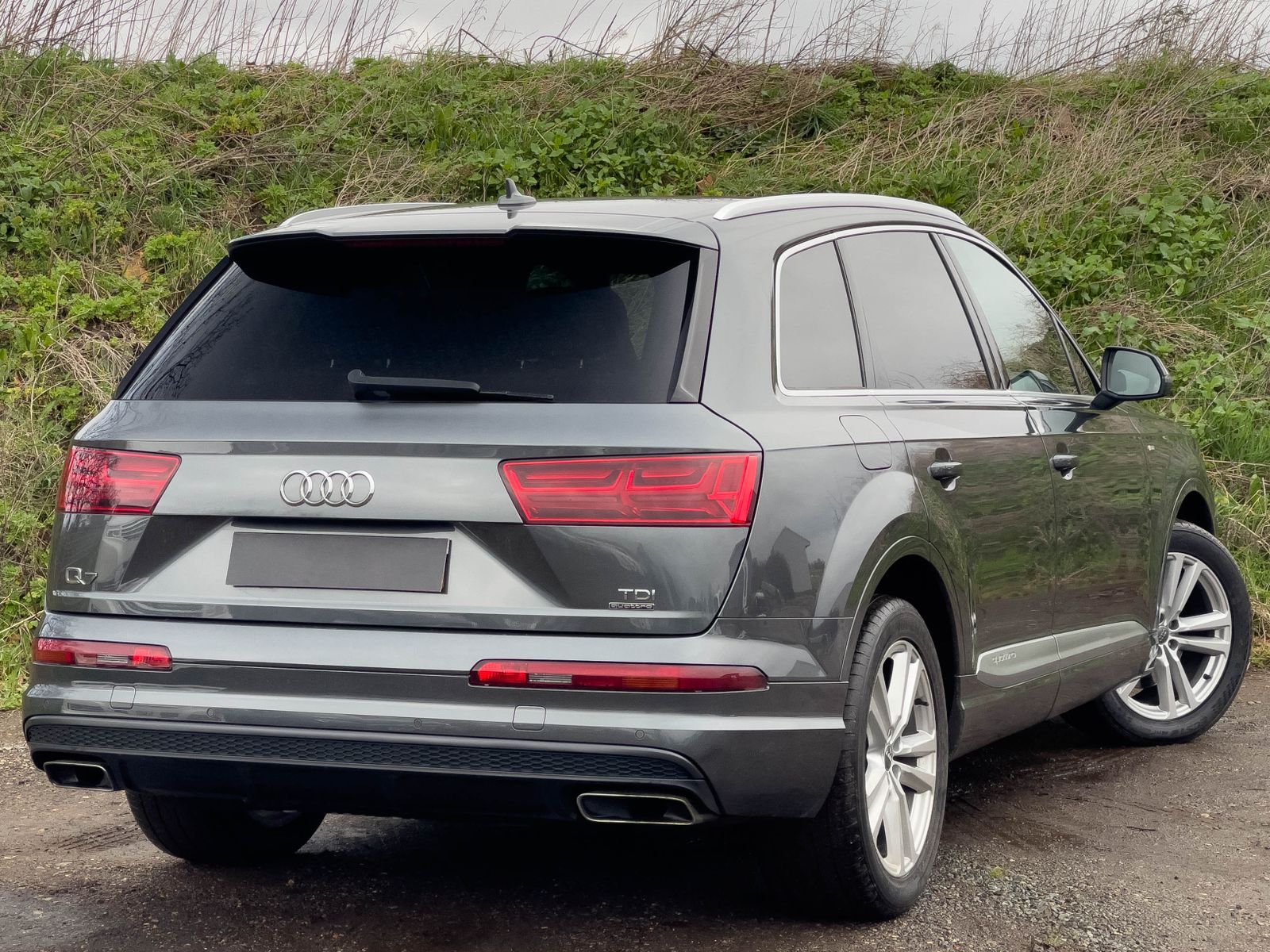 Audi Q7 3.0L TDI QUATTRO S LINE SUV 5dr Diesel Automatic Euro 6 (215 bhp) 5dr Automatic 2026