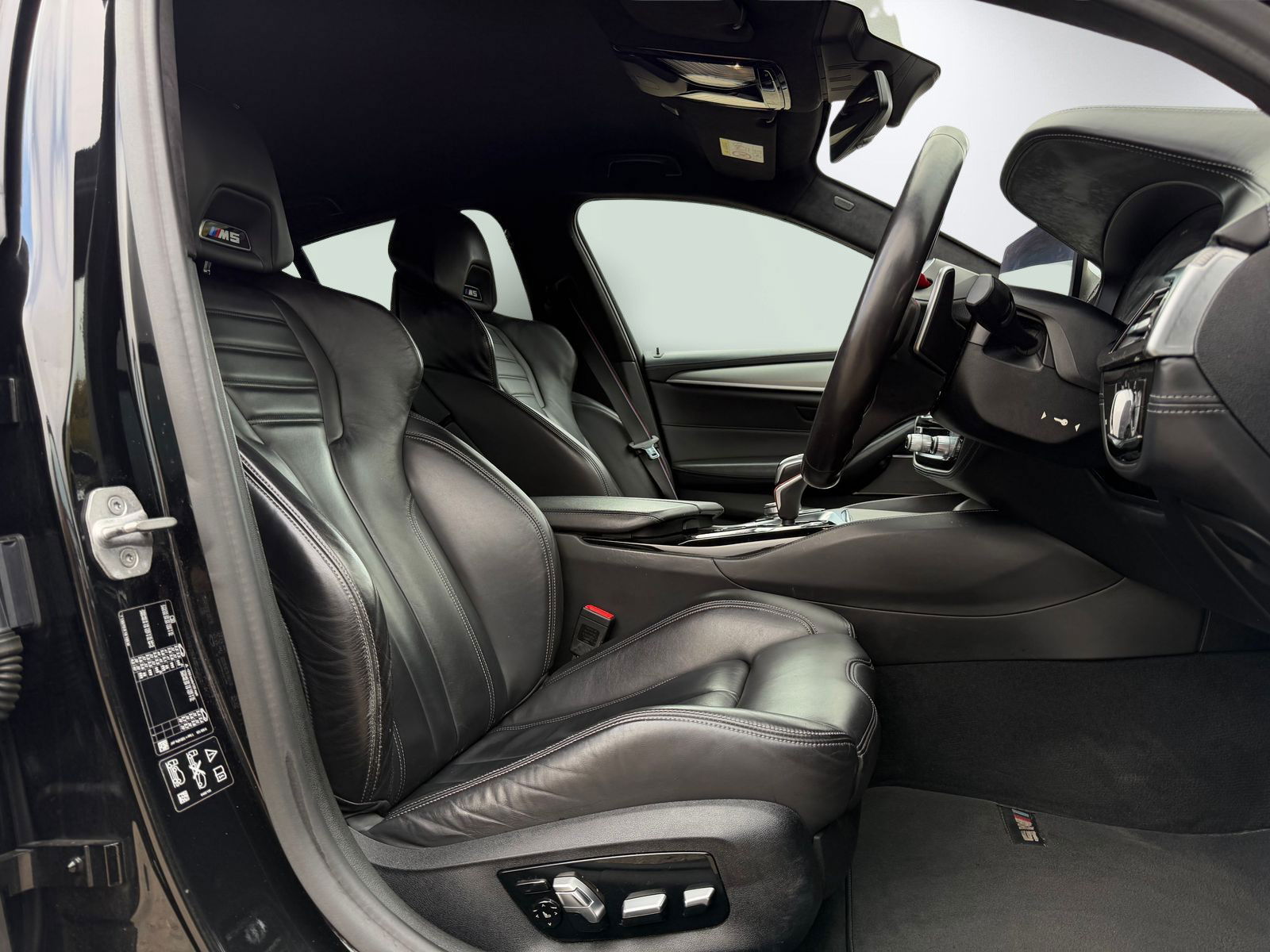 BMW M5 4.4i V8 Competition Saloon 4dr Petrol Steptronic xDrive Euro 6 (s/s) (625 ps) 4dr Automatic 2025