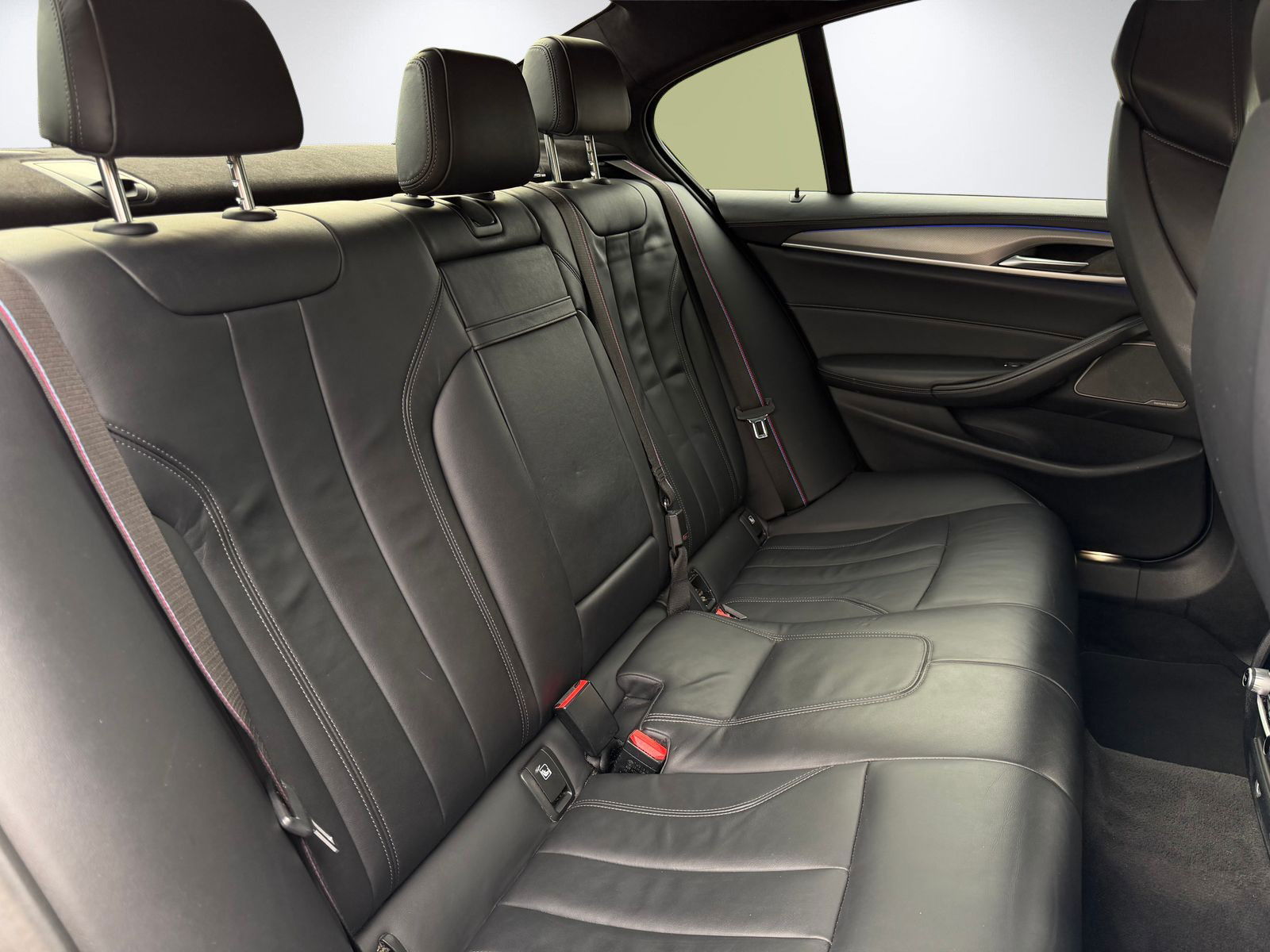 BMW M5 4.4i V8 Competition Saloon 4dr Petrol Steptronic xDrive Euro 6 (s/s) (625 ps) 4dr Automatic 2025