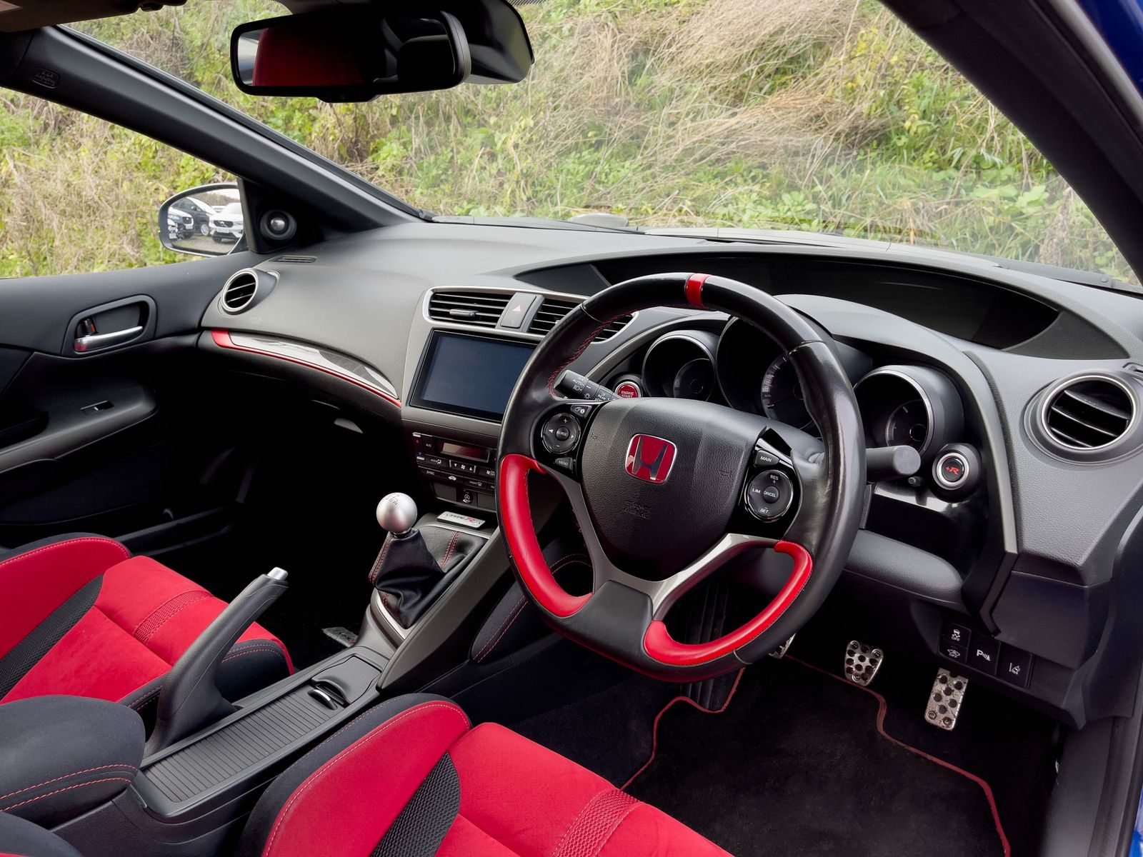 Honda Civic 2.0L I-VTEC TYPE R GT Hatchback 5dr Petrol Manual Euro 6 (306 bhp) 5dr Manual 2025