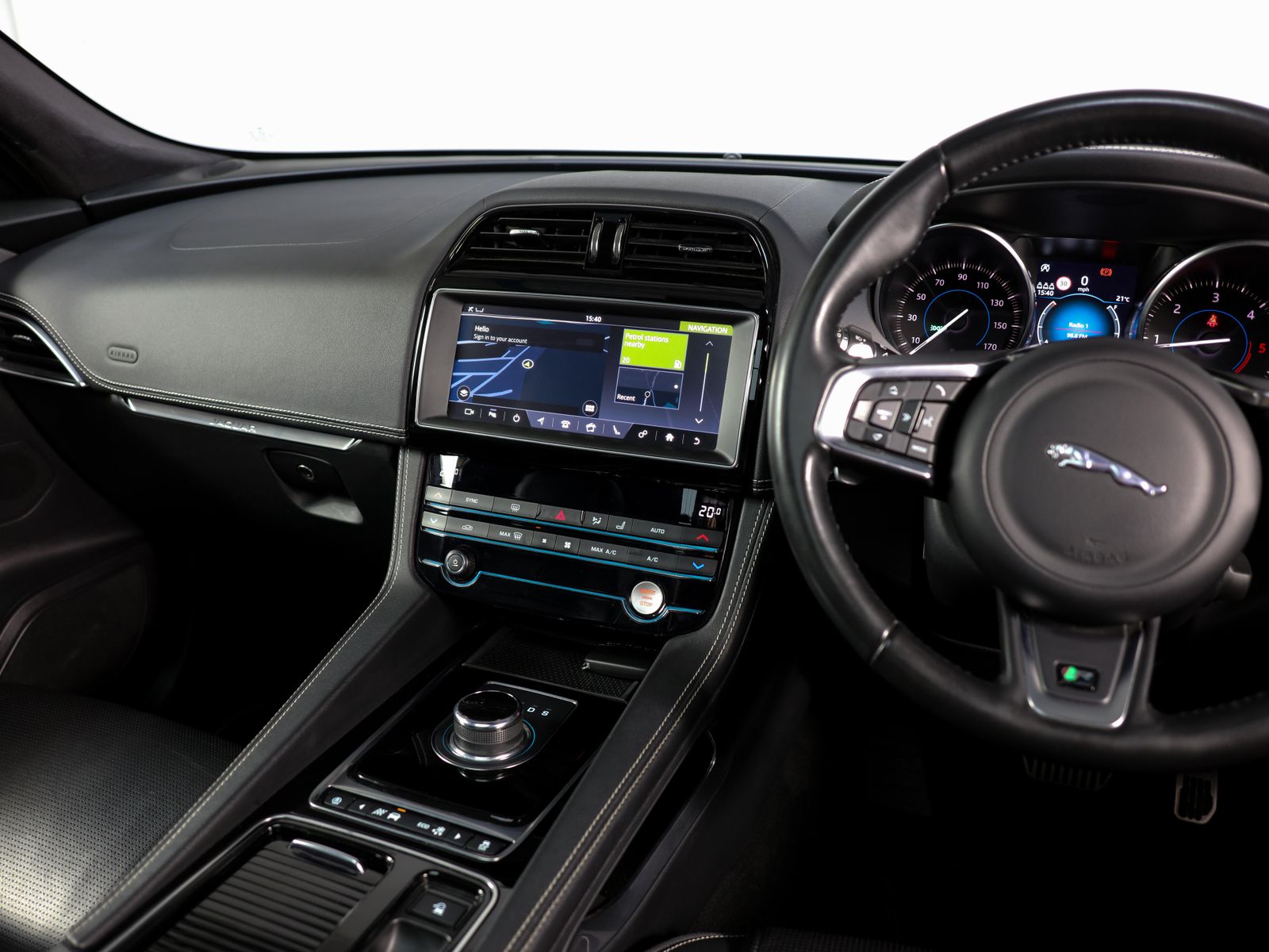 Jaguar F-PACE R-SPORT AWD 5dr Automatic 2025