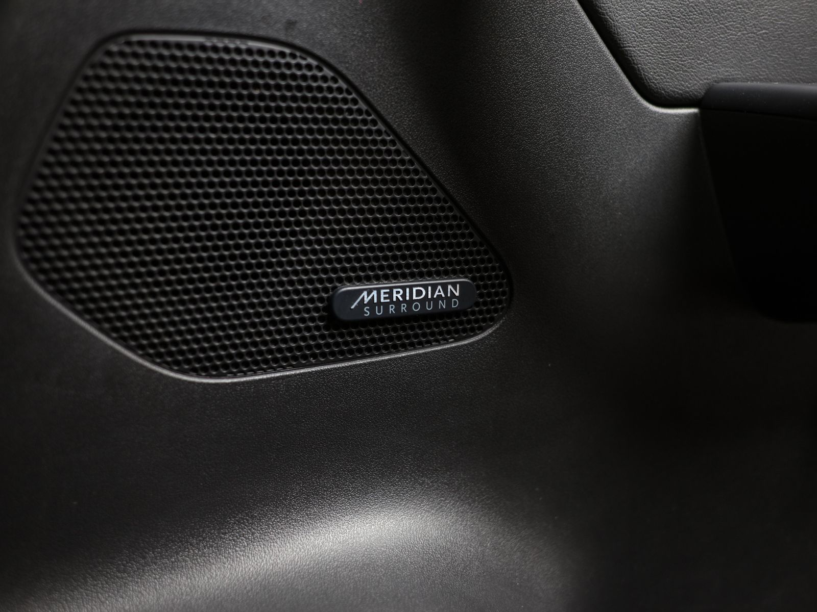 Jaguar F-PACE R-SPORT AWD 5dr Automatic 2025