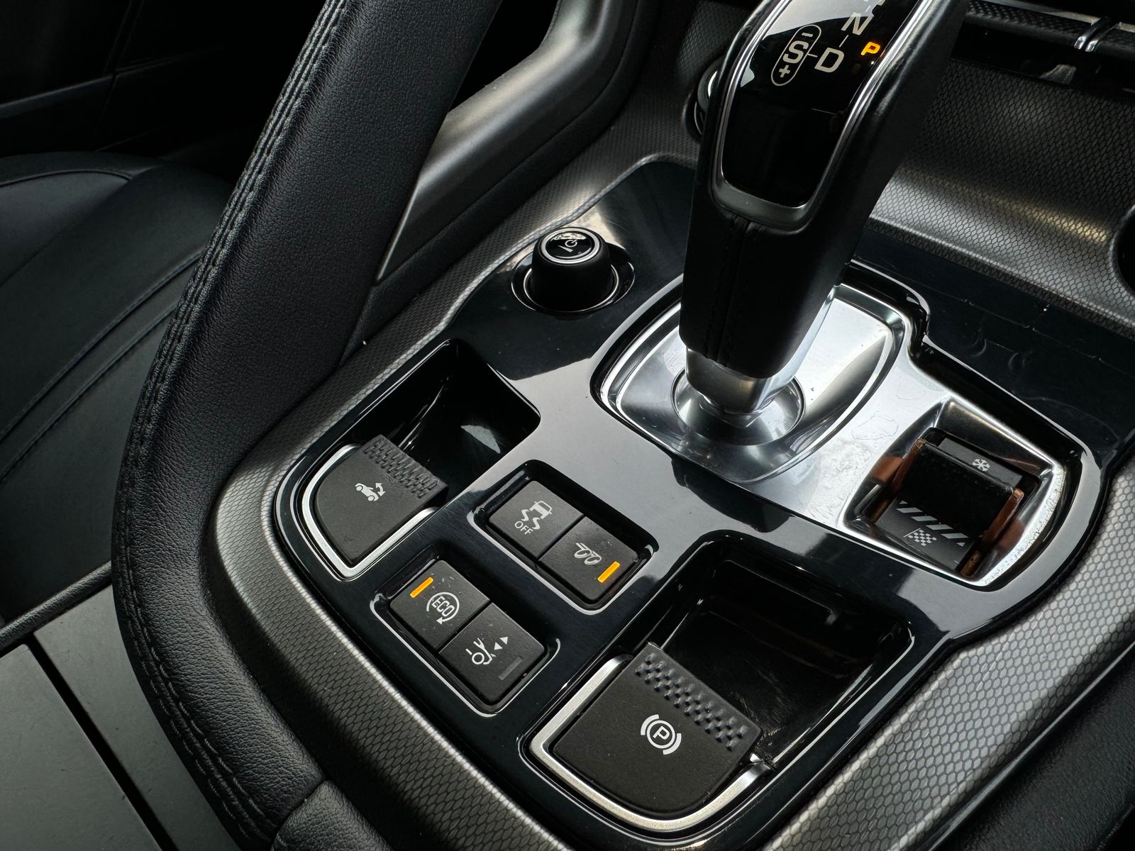 Jaguar F-Type 3.0 V6 S Convertible 2dr Petrol Auto Euro 5 (s/s) (380 ps) 2dr Automatic 2026