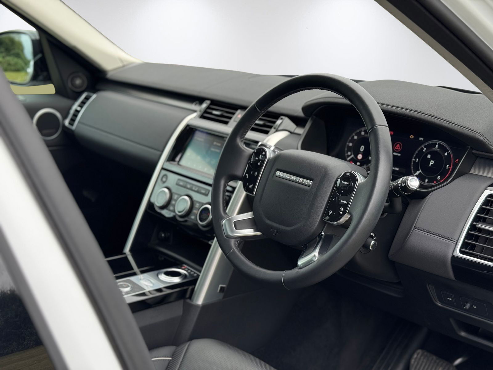 Land Rover DISCOVERY 3.0 SD V6 HSE SUV 5dr Diesel Auto 4WD Euro 6 (s/s) (306 ps) 5dr Automatic 2026