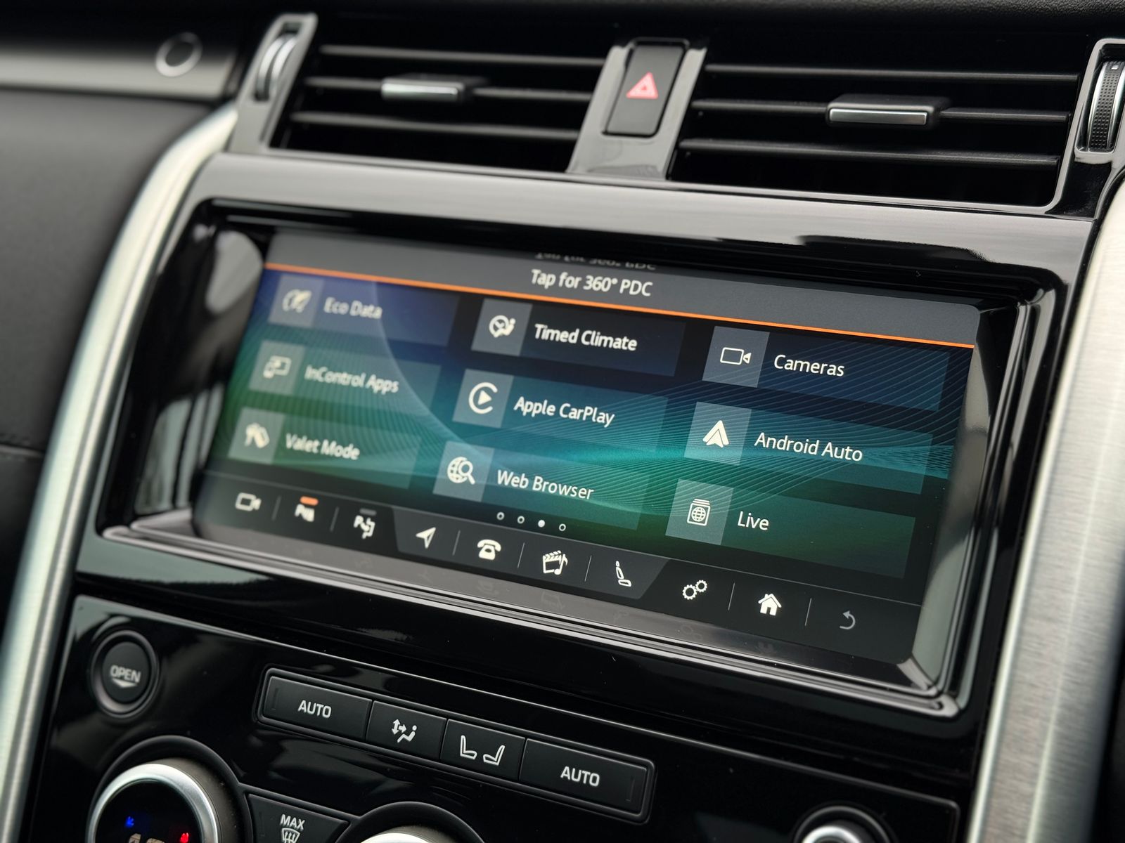 Land Rover DISCOVERY 3.0 SD V6 HSE SUV 5dr Diesel Auto 4WD Euro 6 (s/s) (306 ps) 5dr Automatic 2026