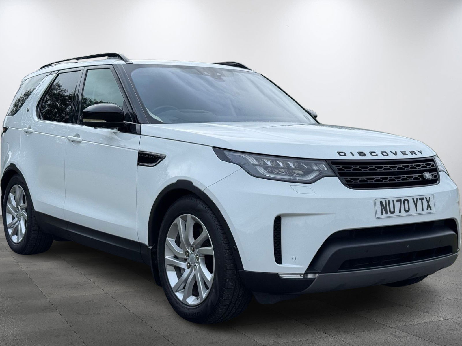 Land Rover DISCOVERY 3.0 SD V6 HSE SUV 5dr Diesel Auto 4WD Euro 6 (s/s) (306 ps) 5dr Automatic 2026