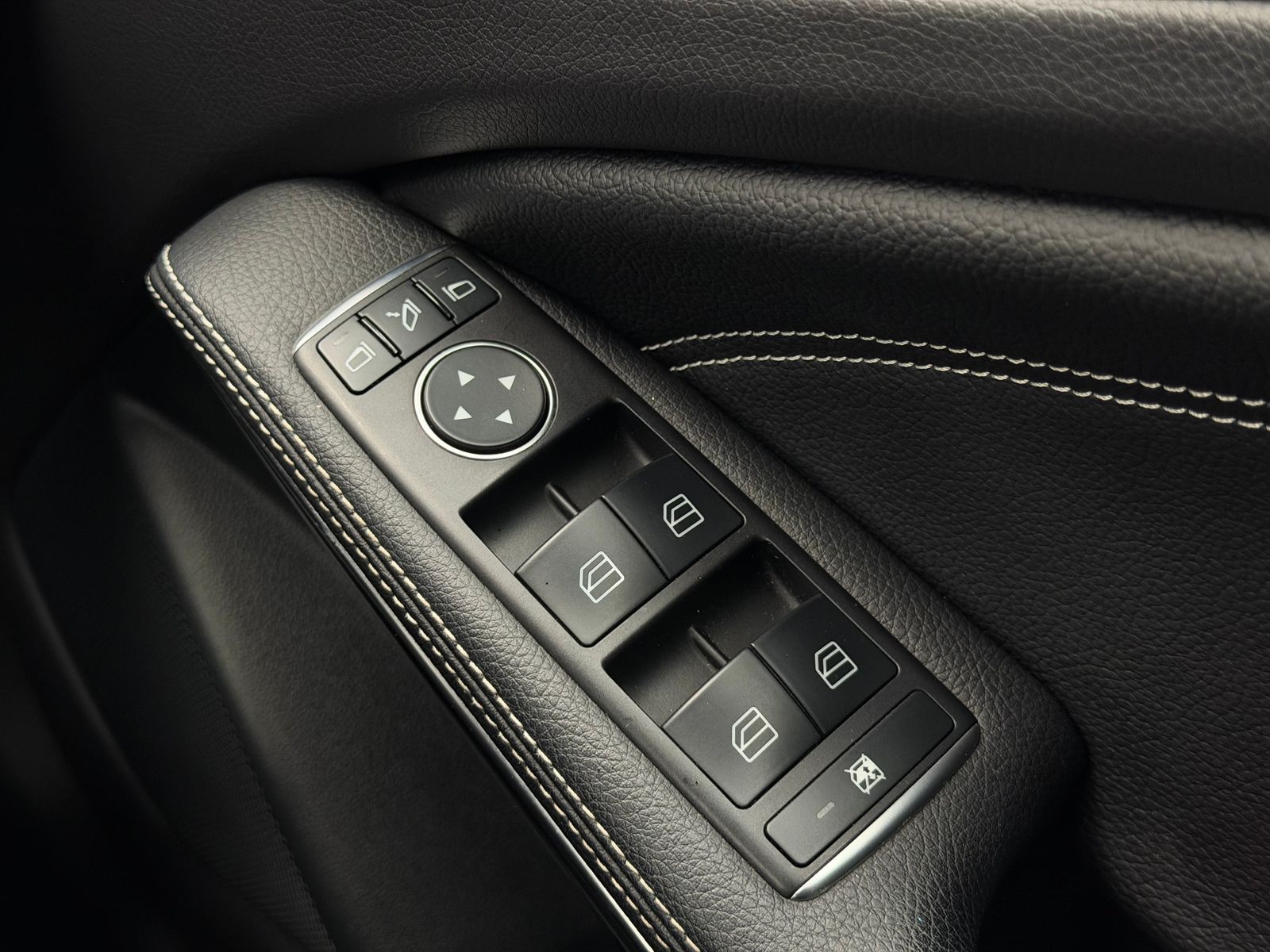 Mercedes-Benz A Class 1.5 A180d Sport (Premium) Hatchback 5dr Diesel 7G-DCT Euro 6 (s/s) (109 ps) 5dr Automatic 2025