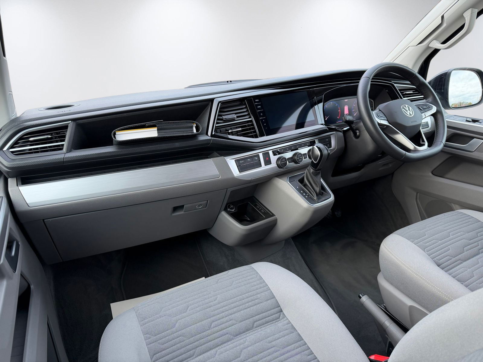 Volkswagen California 2.0 BiTDI Ocean Camper 4dr Diesel DSG Euro 6 (s/s) (204 ps) 4dr Automatic 2025