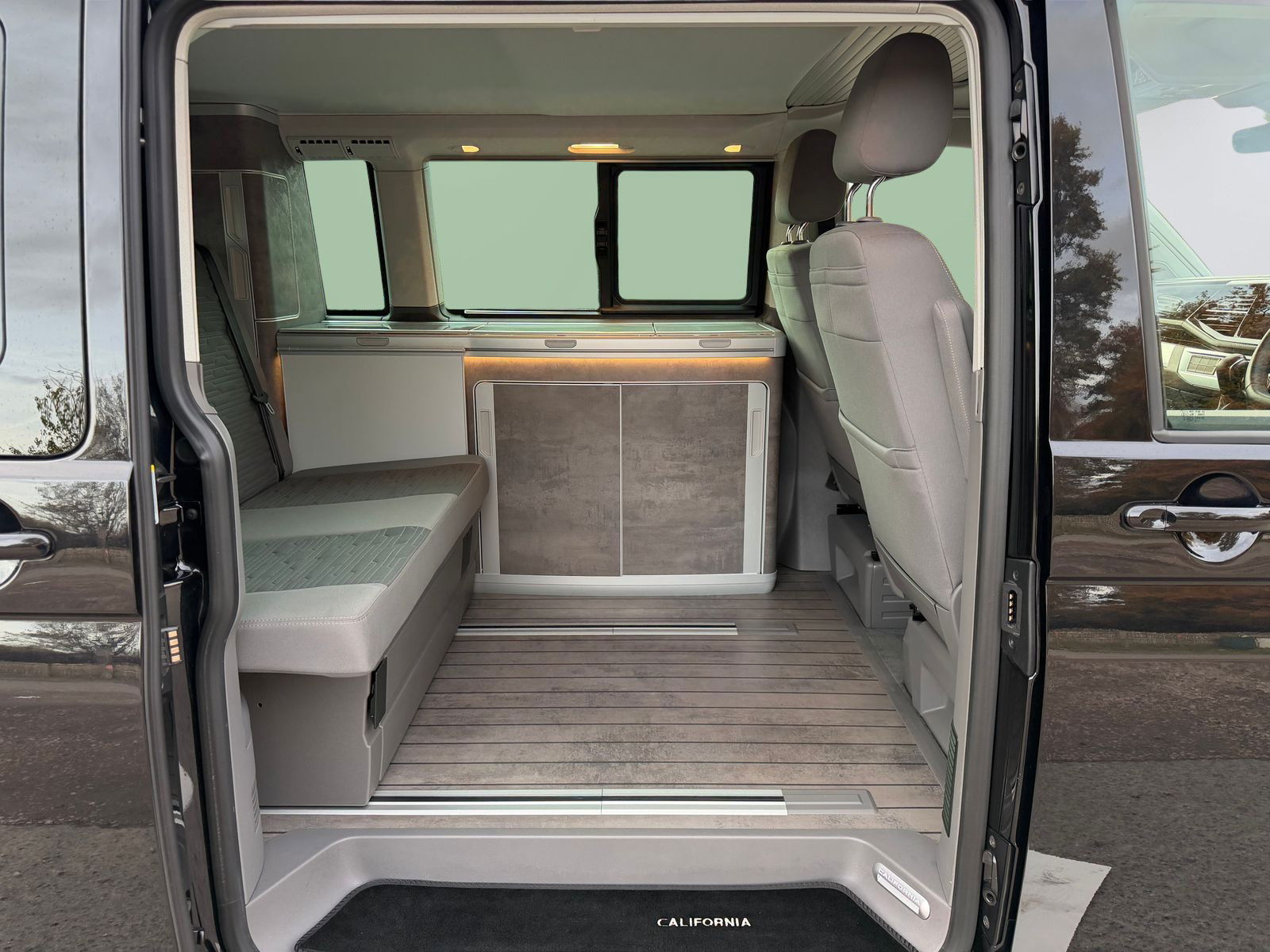 Volkswagen California 2.0 BiTDI Ocean Camper 4dr Diesel DSG Euro 6 (s/s) (204 ps) 4dr Automatic 2025