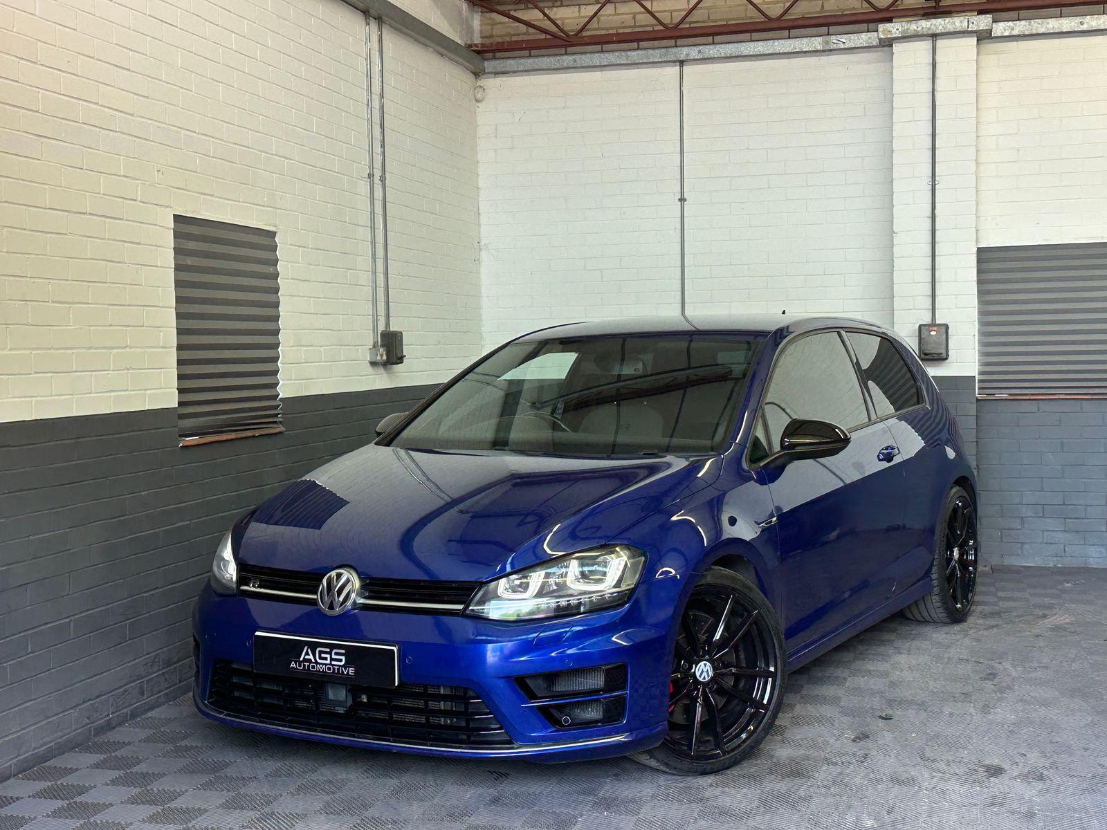 2015 Volkswagen Golf 2.0 TSI BlueMotion Tech R Hatchback 3dr Petrol DSG 4Motion Euro 6 (s/s) (300 ps)