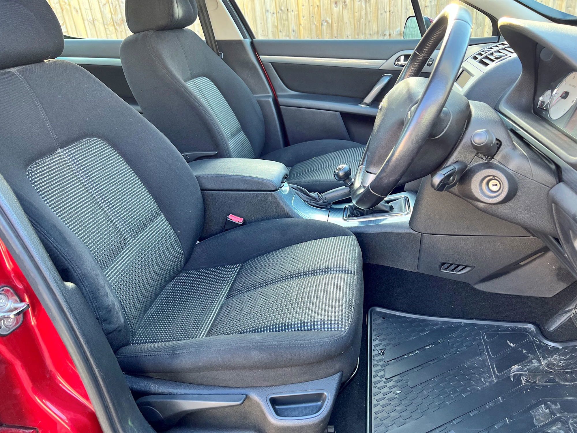 Peugeot 407 outlet isofix