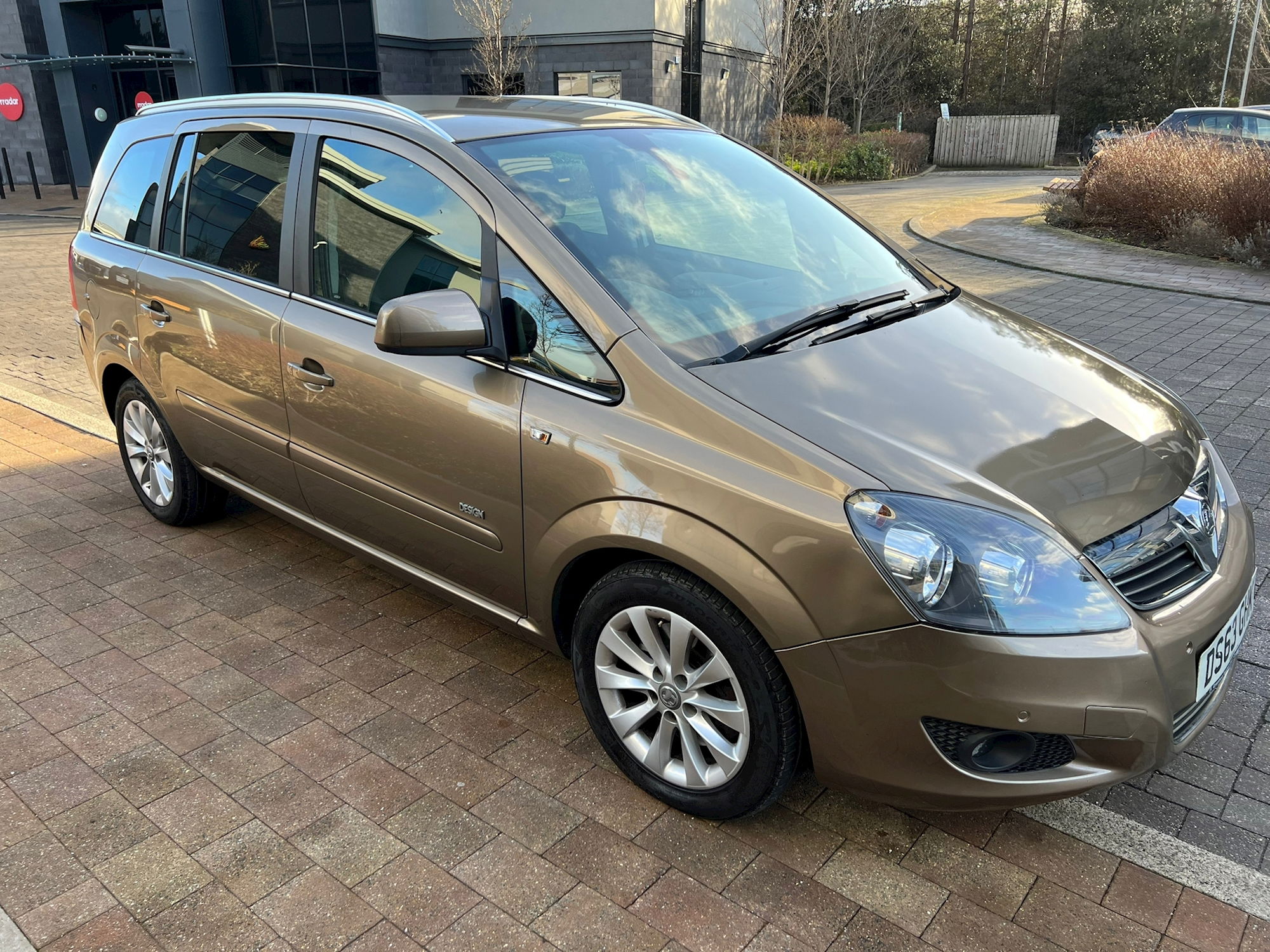 Used Vauxhall Zafira DESIGN NAV CDTI ECOFLEX 2013 5dr Manual (DS63GHK ...