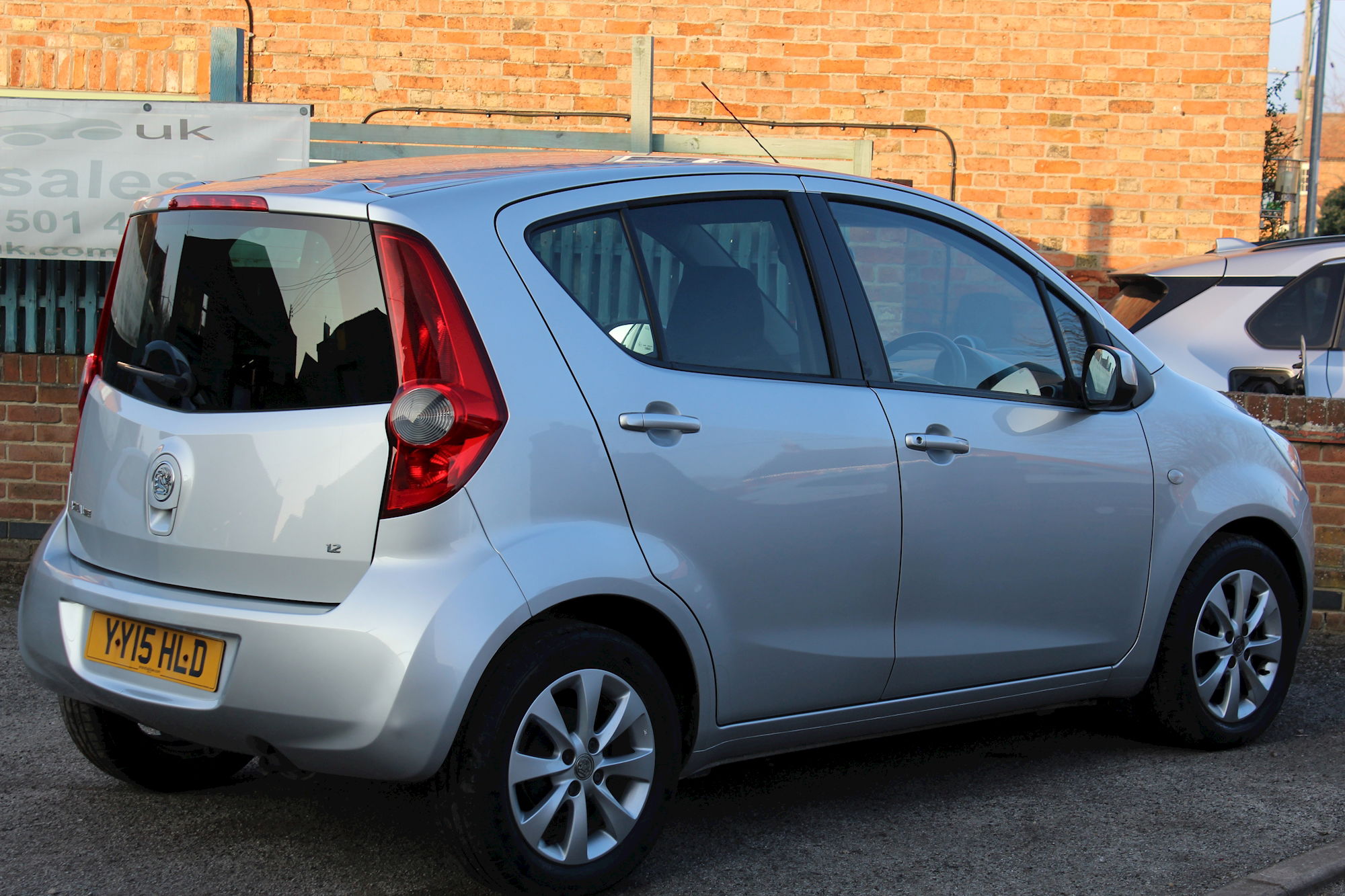 USED Vauxhall Agila SE 2015 5dr Manual (YY15HLD)