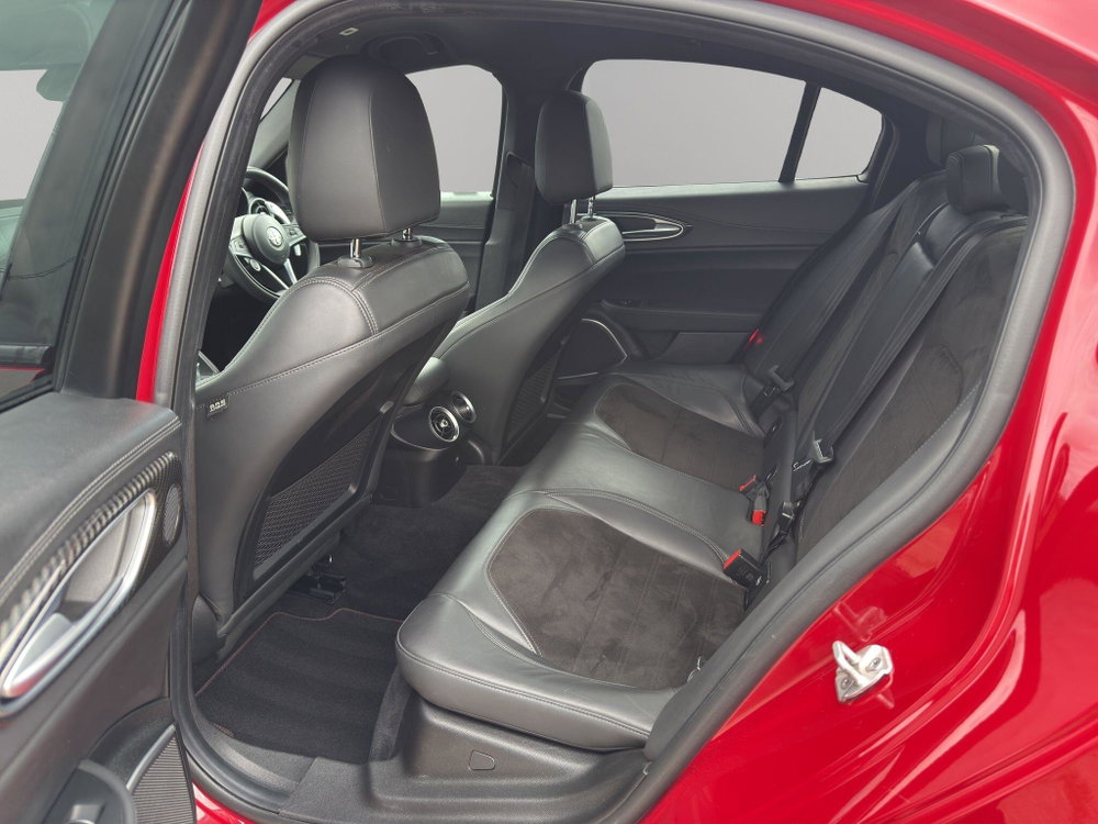 Alfa Romeo Giulia 2.0T Veloce Ti Auto Euro 6 (s/s) 4dr