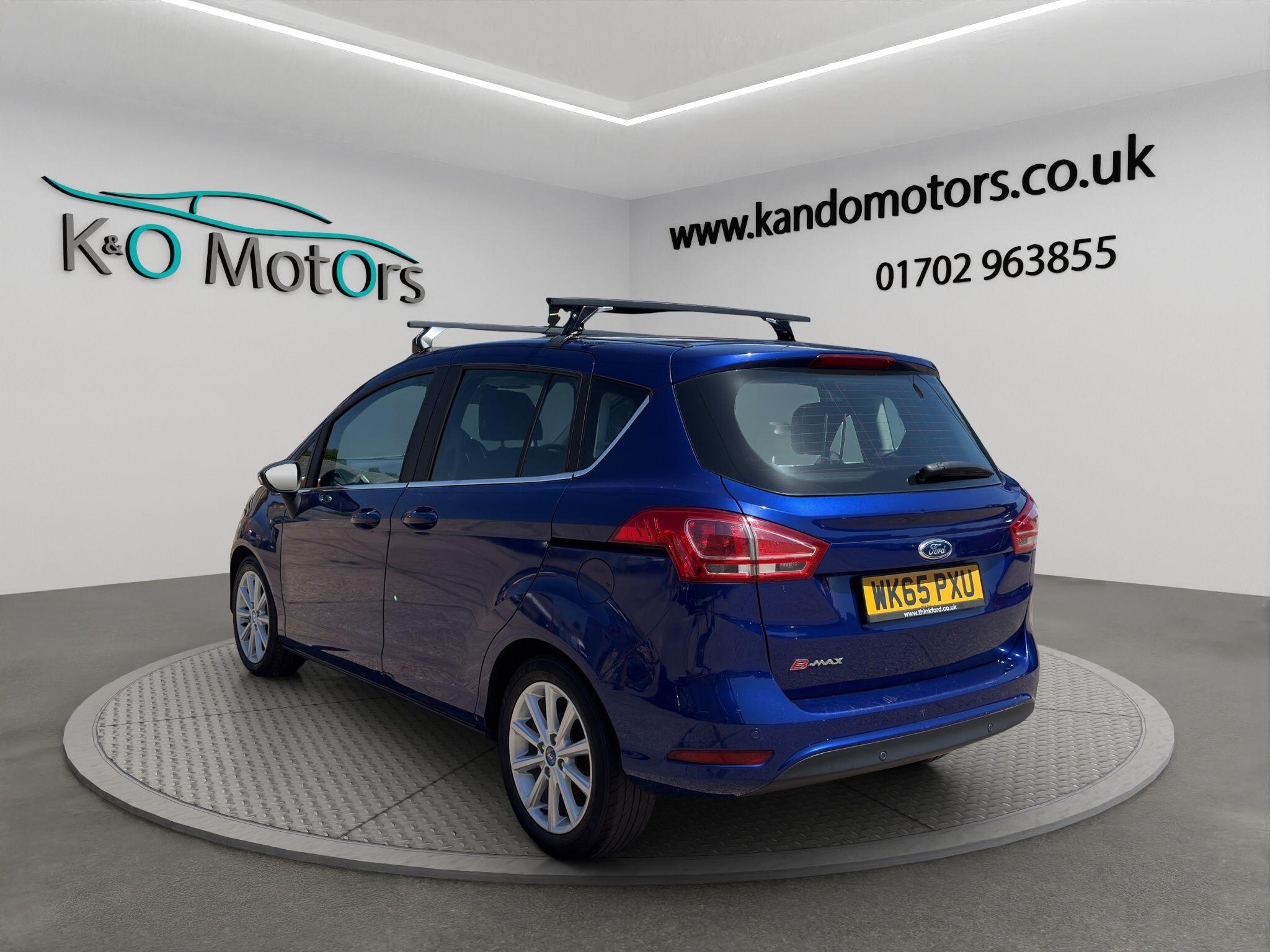 2015 Ford B-Max 1.6 Titanium Powershift Euro 5 5dr, exterior view 4