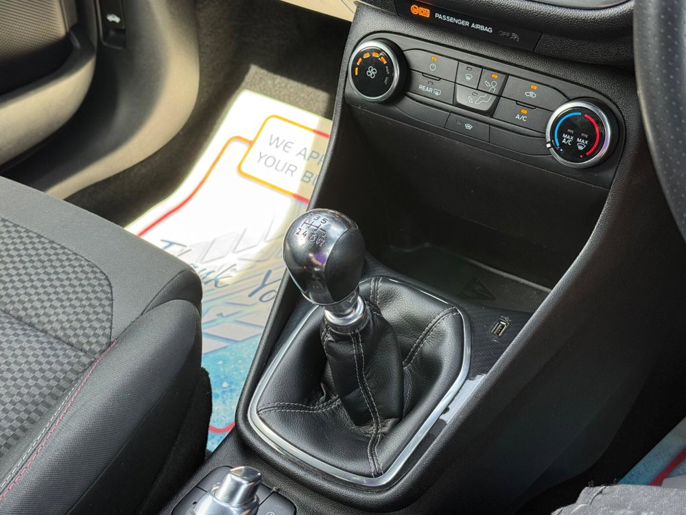 Ford Fiesta 1.0T EcoBoost ST-Line Euro 6 (s/s) 3dr