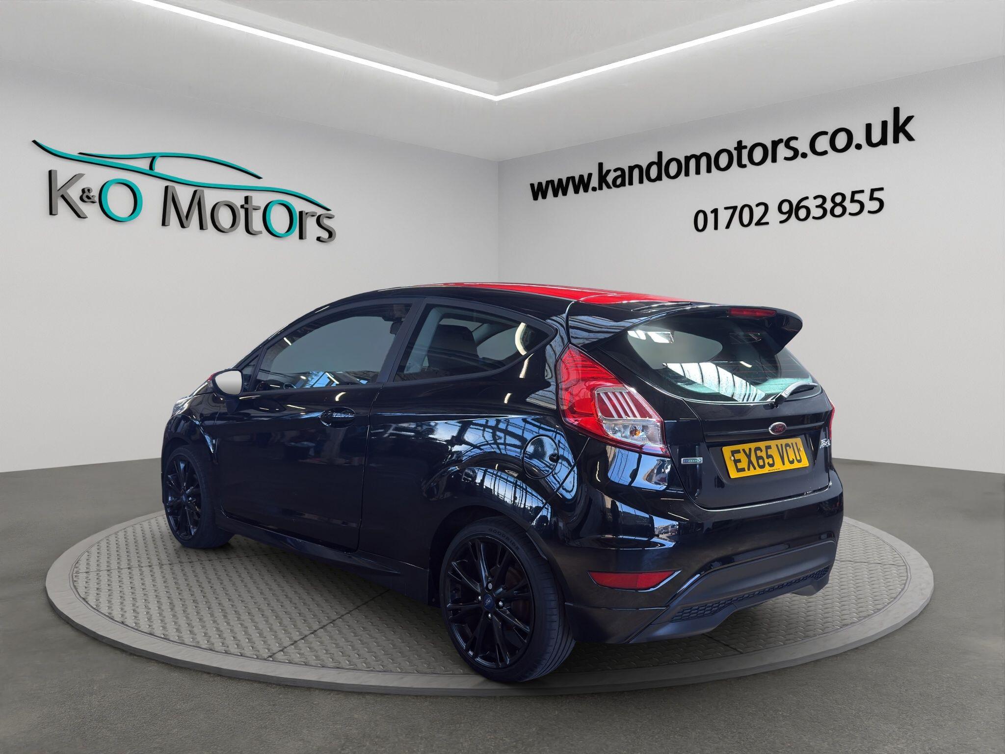 2015 Ford Fiesta 1.0T EcoBoost Zetec S Euro 6 (s/s) 3dr, exterior view 4
