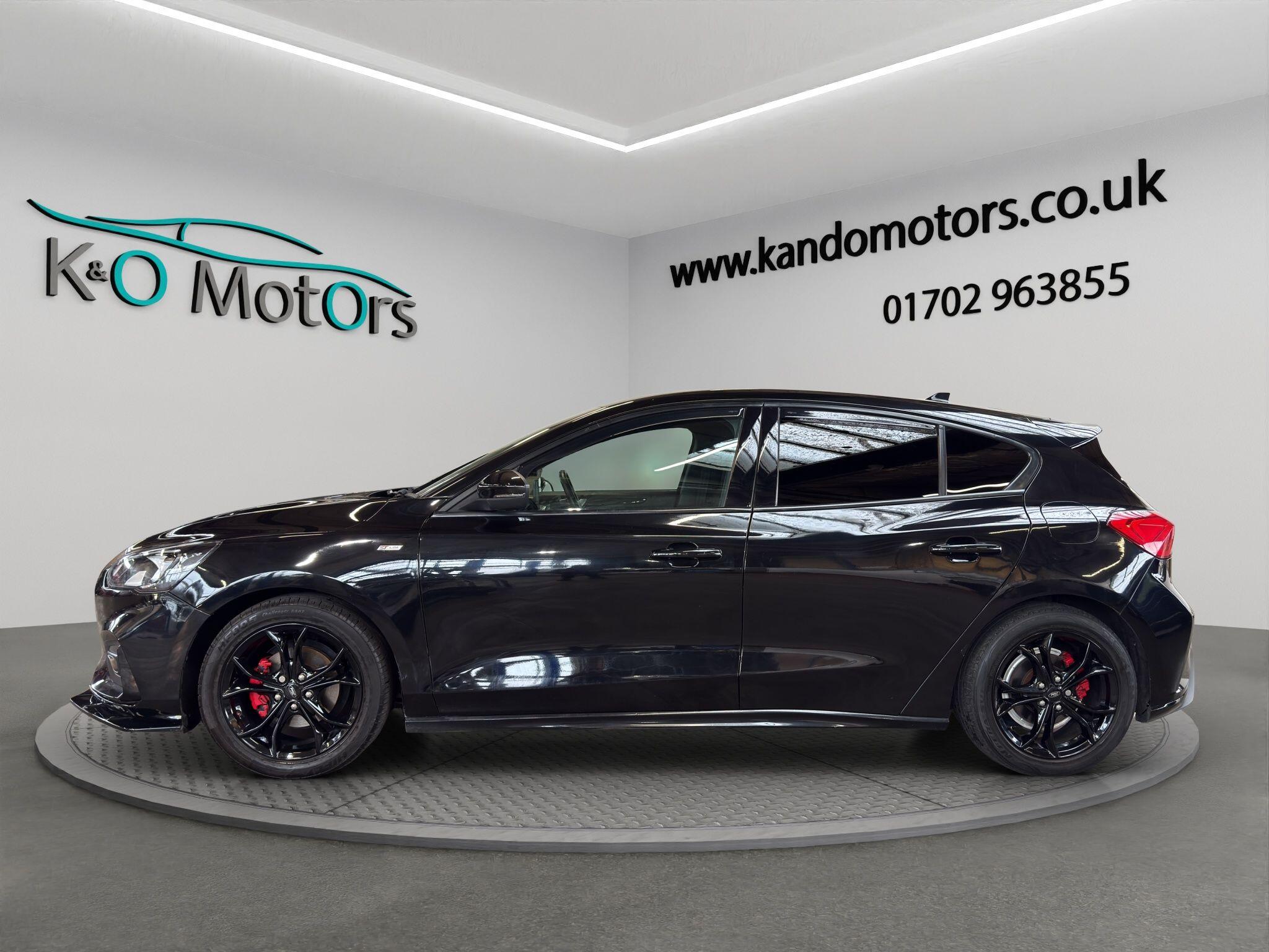 2021 Ford Focus 1.0T EcoBoost MHEV ST-Line Edition Euro 6 (s/s) 5dr, exterior view 3