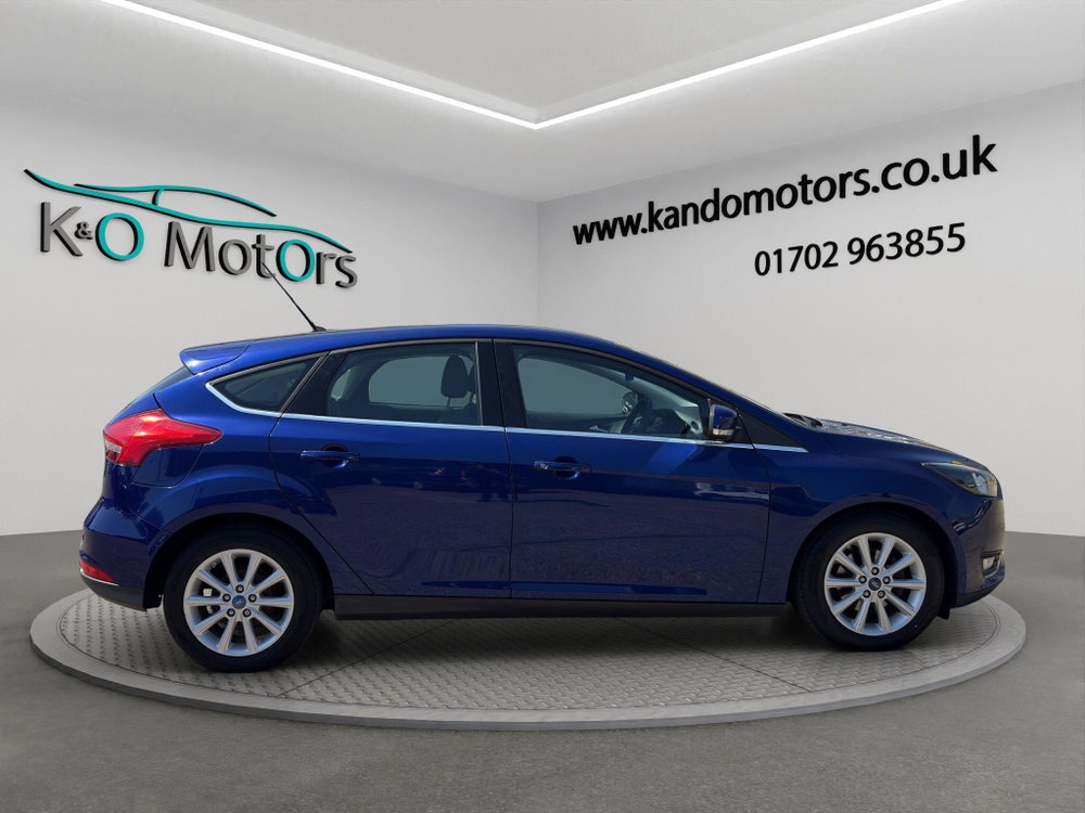 Ford Focus 1.0T EcoBoost Titanium Euro 6 (s/s) 5dr