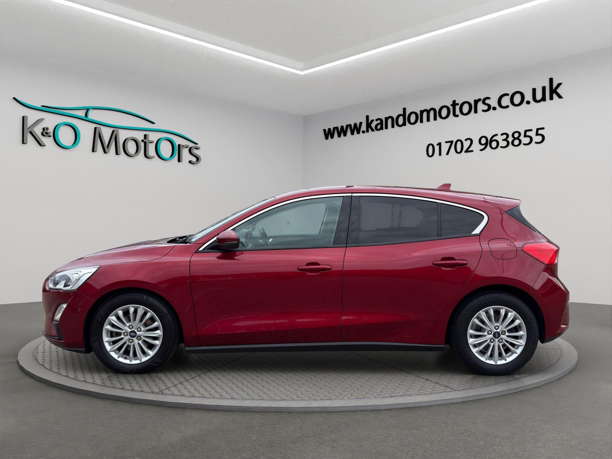 2019 Ford Focus 1.0T EcoBoost Titanium Euro 6 (s/s) 5dr, exterior view 3