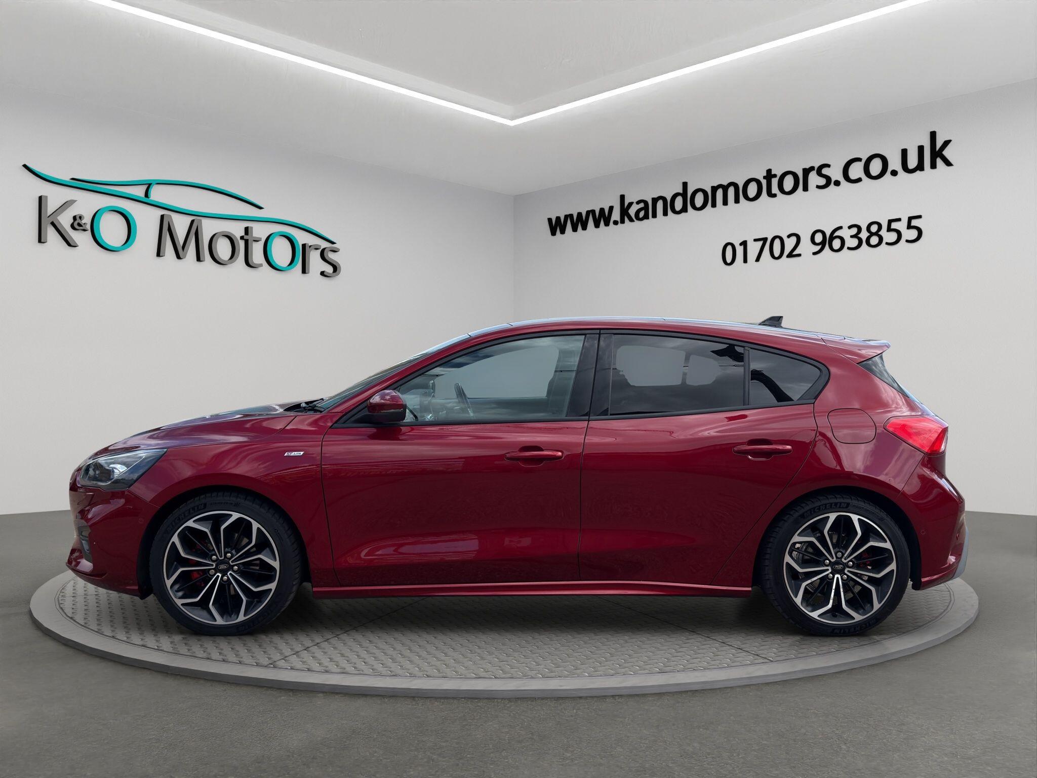 2019 Ford Focus 1.5T EcoBoost ST-Line X Euro 6 (s/s) 5dr, exterior view 3