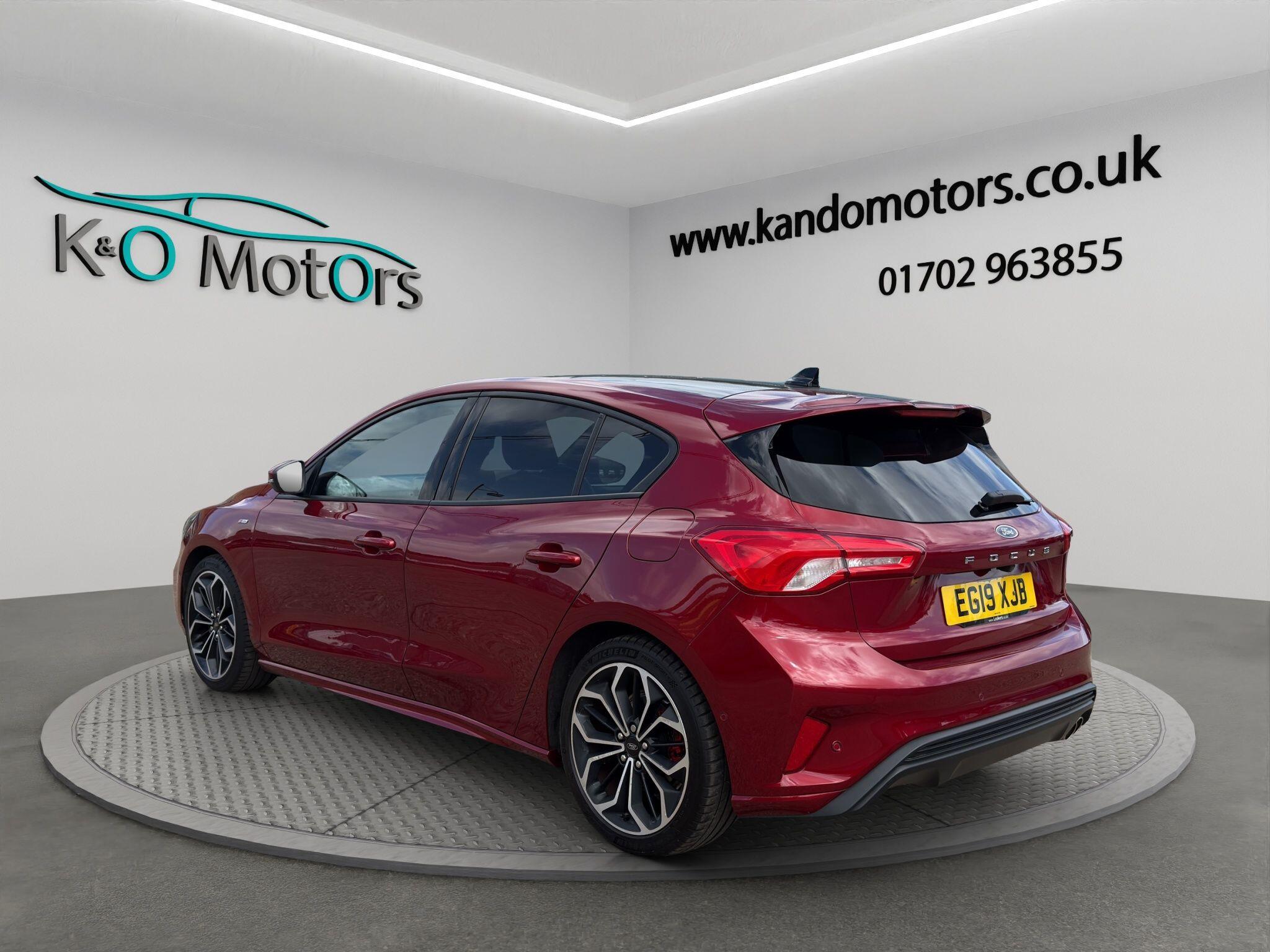2019 Ford Focus 1.5T EcoBoost ST-Line X Euro 6 (s/s) 5dr, exterior view 4