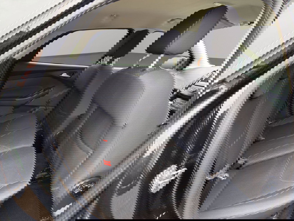 Ford Focus 1.6 Zetec Powershift Euro 6 5dr